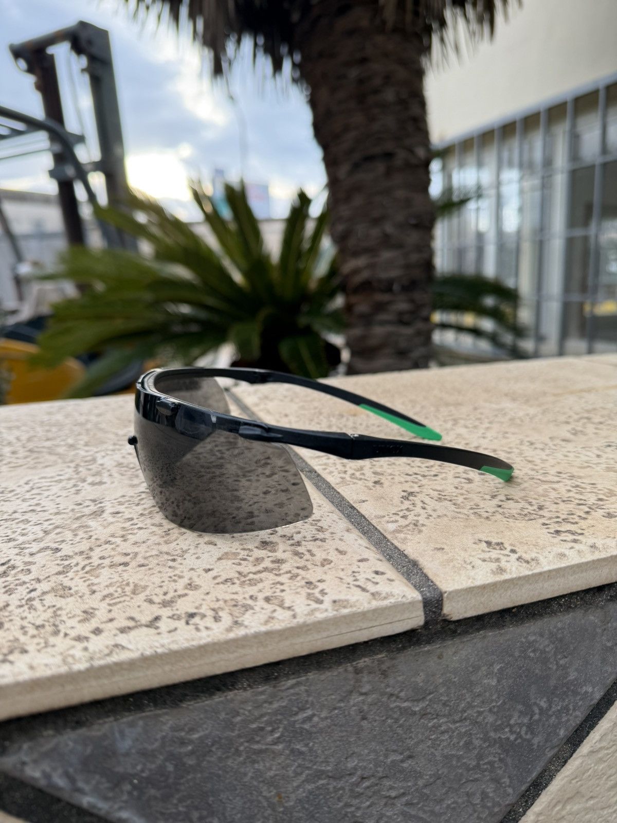 Oakley Uvex Sunglasses Black Size ONE SIZE - 3 Thumbnail