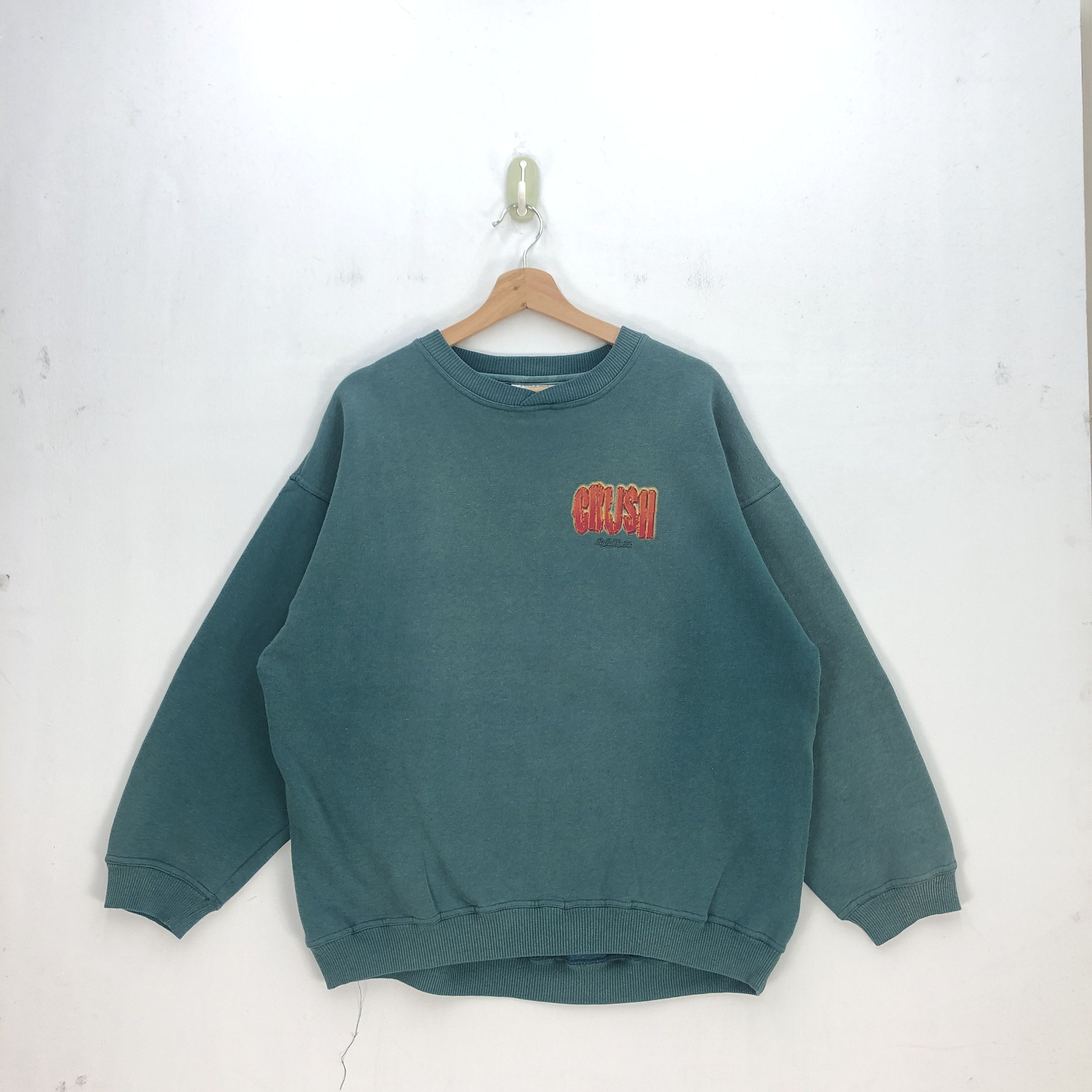 Vintage Vintage Reach Out and Crush Someone Sweater Sporting Gear Size US L / EU 52-54 / 3 - 2 Thumbnail