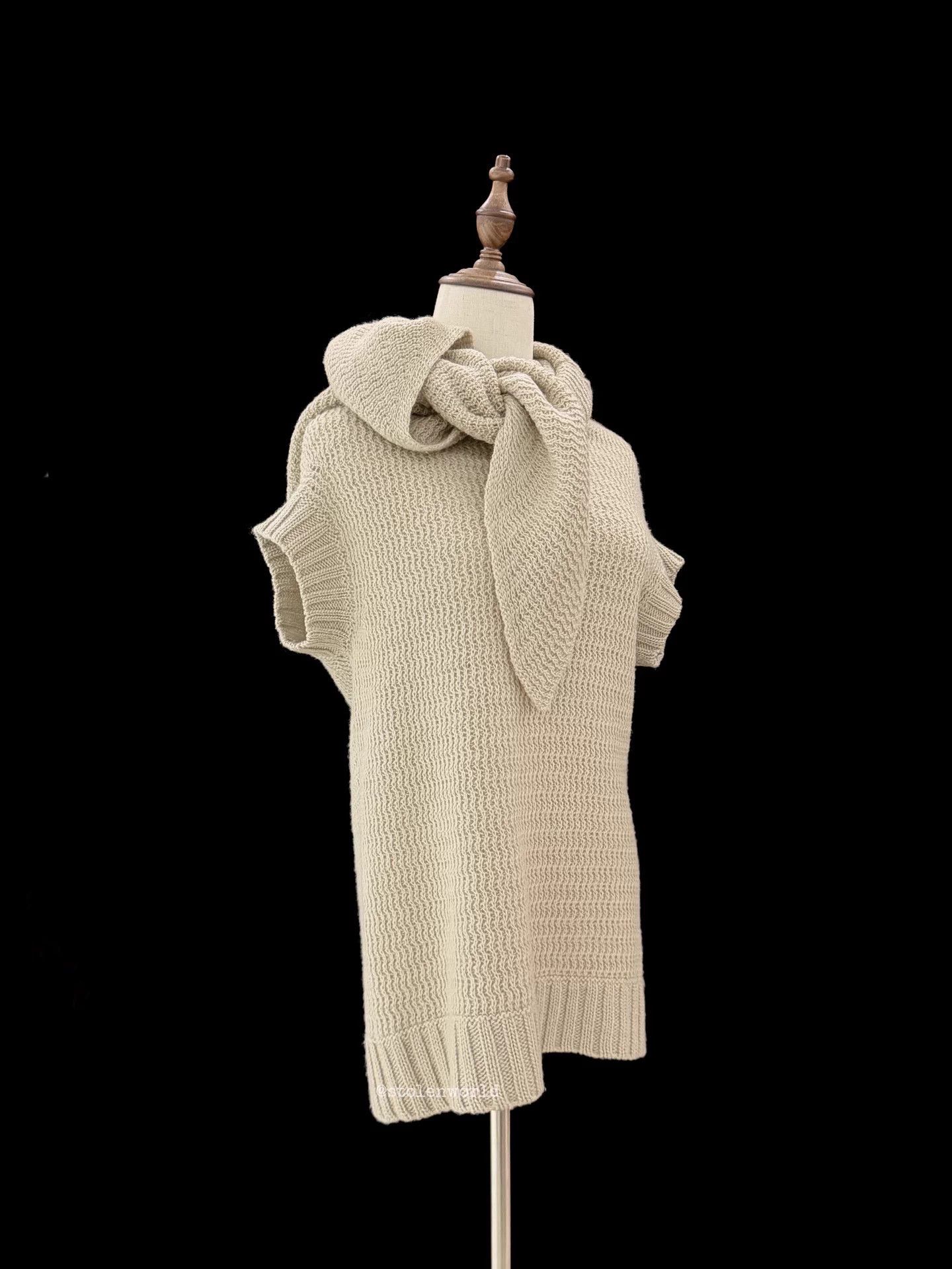 Yohji Yamamoto Yohji Yamamoto Oatmeal Wool Scarf Wrap Knit Top Size L / US 10 / IT 46 - 3 Thumbnail