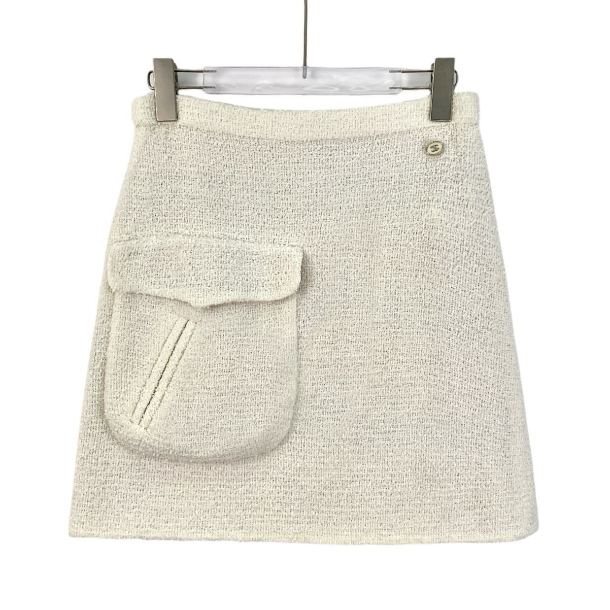 Chanel Chanel Beige Tweed A-Line Skirt With Front Pocket & Signatur Size 38" / US 16 / IT 52 - 1 Thumbnail