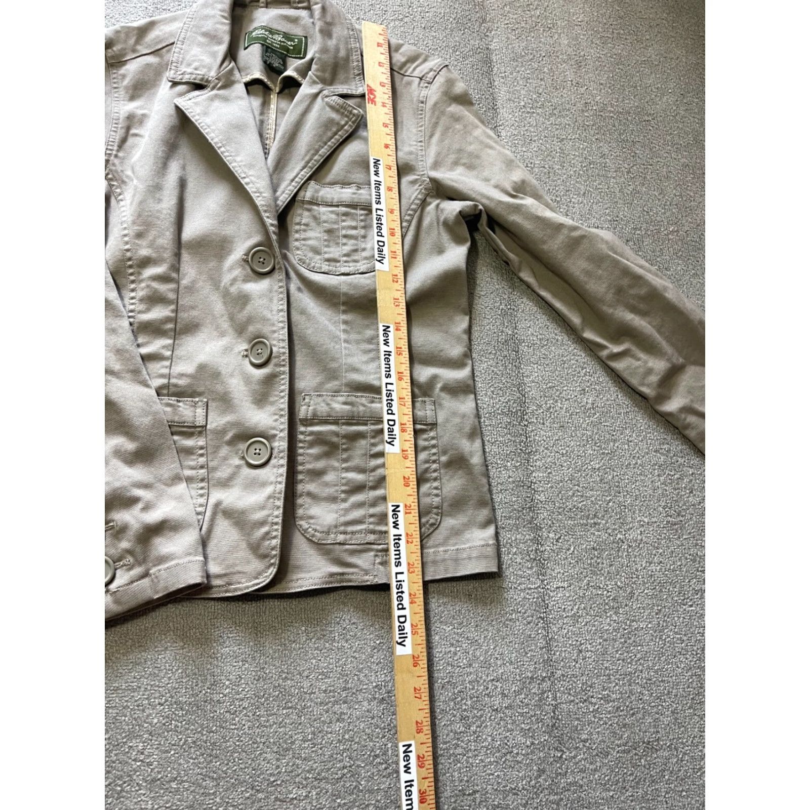 Eddie Bauer Eddie Bauer Button Up Jacket Women's Size S Khaki Long Sleeve Regular Breathable Lightweight Collarless Modern Fall Winter Jacket Beige Be… Size S / US 4 / IT 40 - 2 Thumbnail