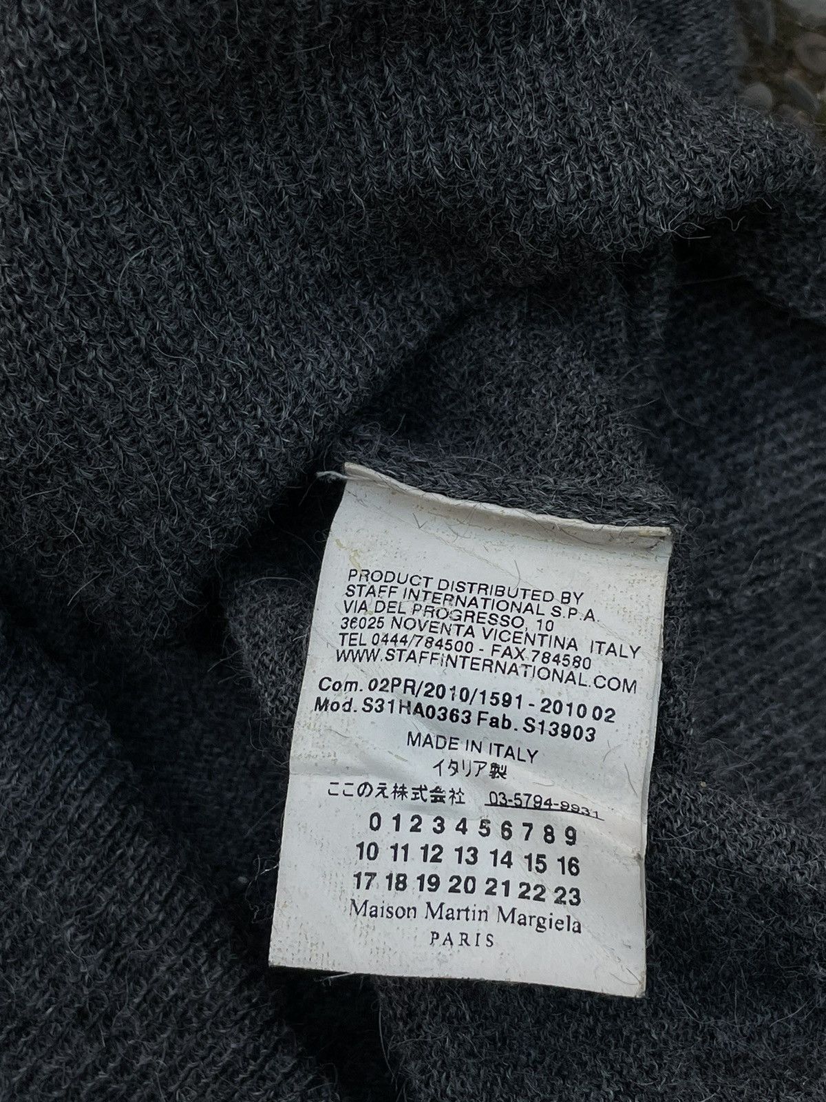 Maison Margiela Maison Margiela Distressed Sweater Size L / US 10 / IT 46 - 9 Thumbnail