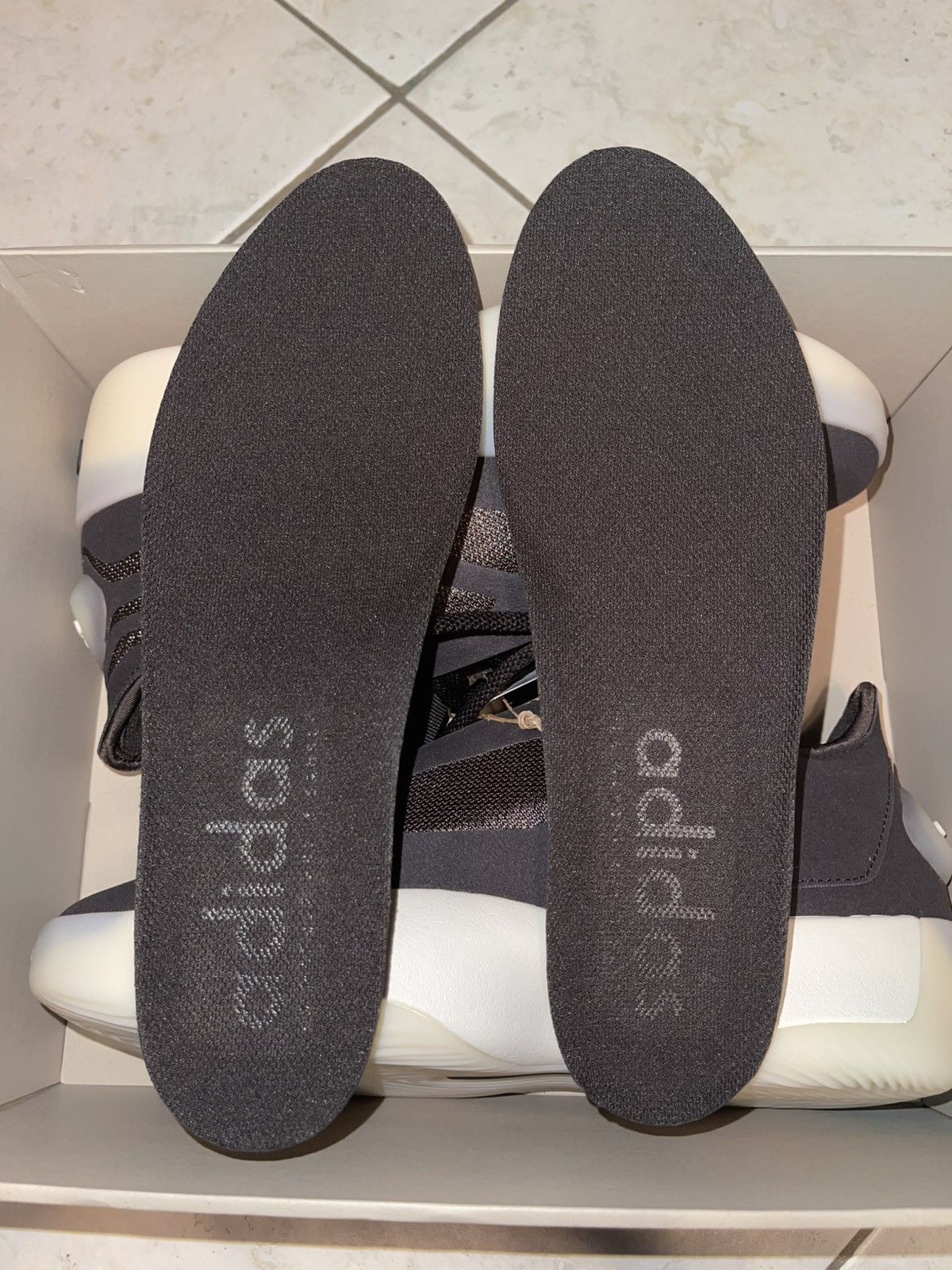 Adidas × Fear of God Adidas FOG Athletics II Basketball Low Night Brown 7 MENS Size US 7 / EU 40 - 9 Thumbnail