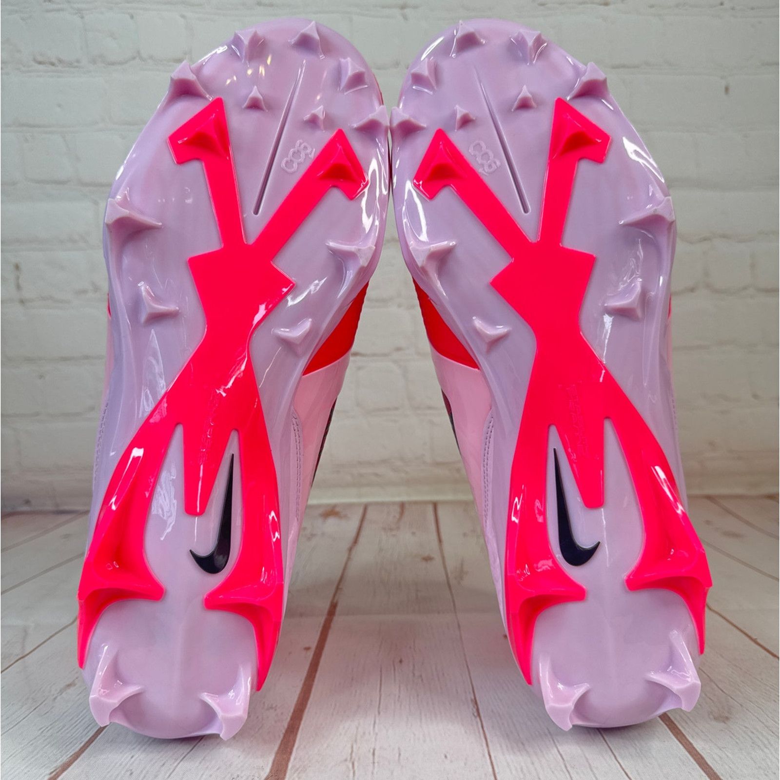 Nike Nike Alpha Menace 4 Pro NRG Racer Pink Football Cleats Sz 13 Size US 13 / EU 46 - 9 Thumbnail