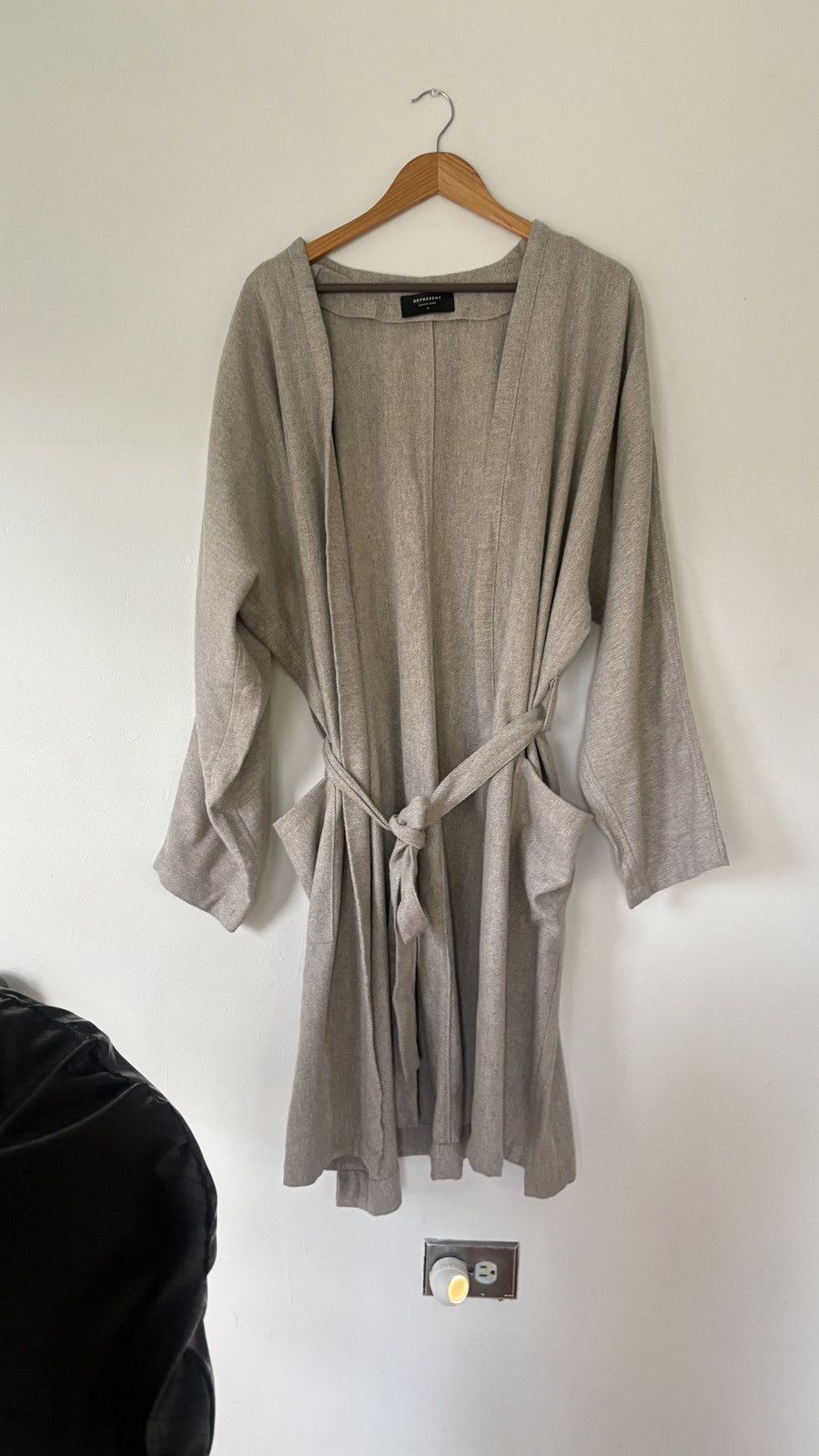 Represent Clo. Represent clothing Kimono Size US M / EU 48-50 / 2 - 4 Thumbnail