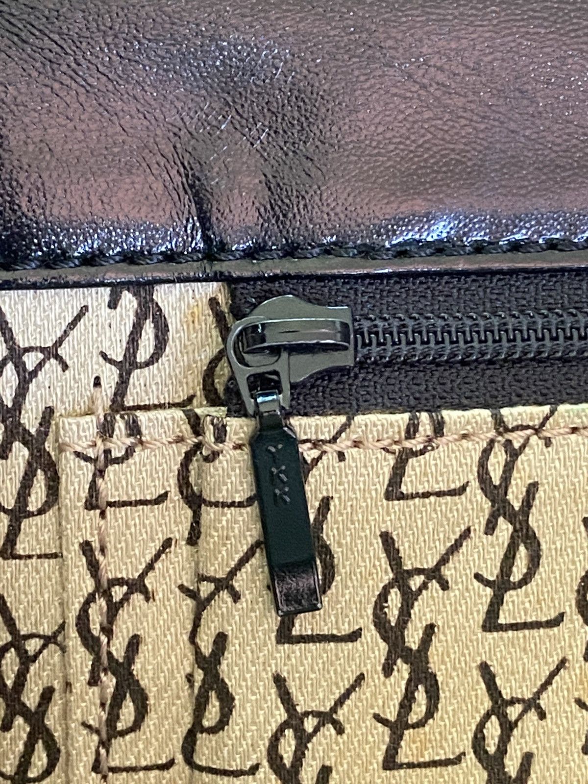 Yves Saint Laurent Yves Sain Laurent Quilted Clutch Bag Size ONE SIZE - 6 Thumbnail