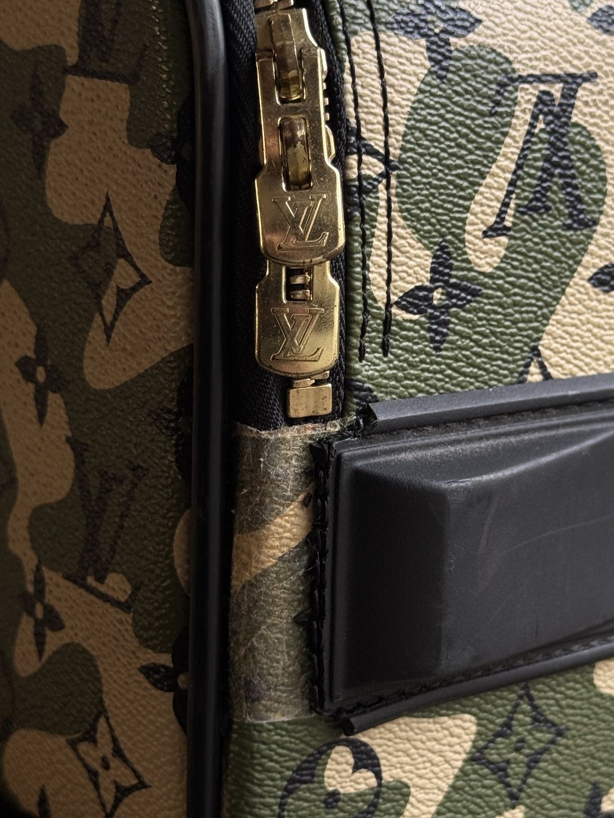 Louis Vuitton × Takashi Murakami LV x Takashi Murakami Pegase 60 Monogramouflage suitcase Size ONE SIZE - 10 Thumbnail