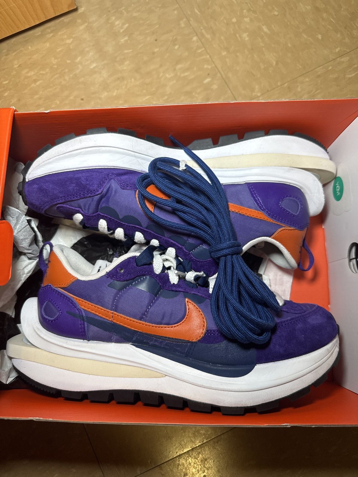 Nike × Sacai Nike Vaporwaffle/Sacai Size US 6.5 / EU 39-40 - 1 Thumbnail