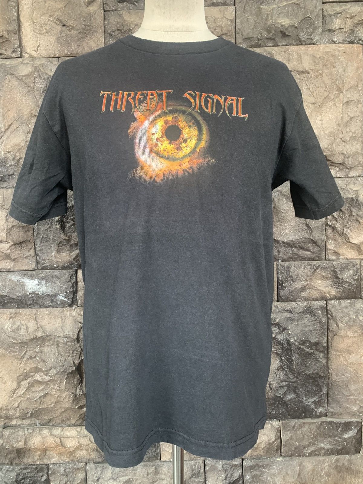 Band Tees × Vintage Vintage Threat Signal Canadian Heavy Metal Band T shirt Size US M / EU 48-50 / 2 - 1 Thumbnail
