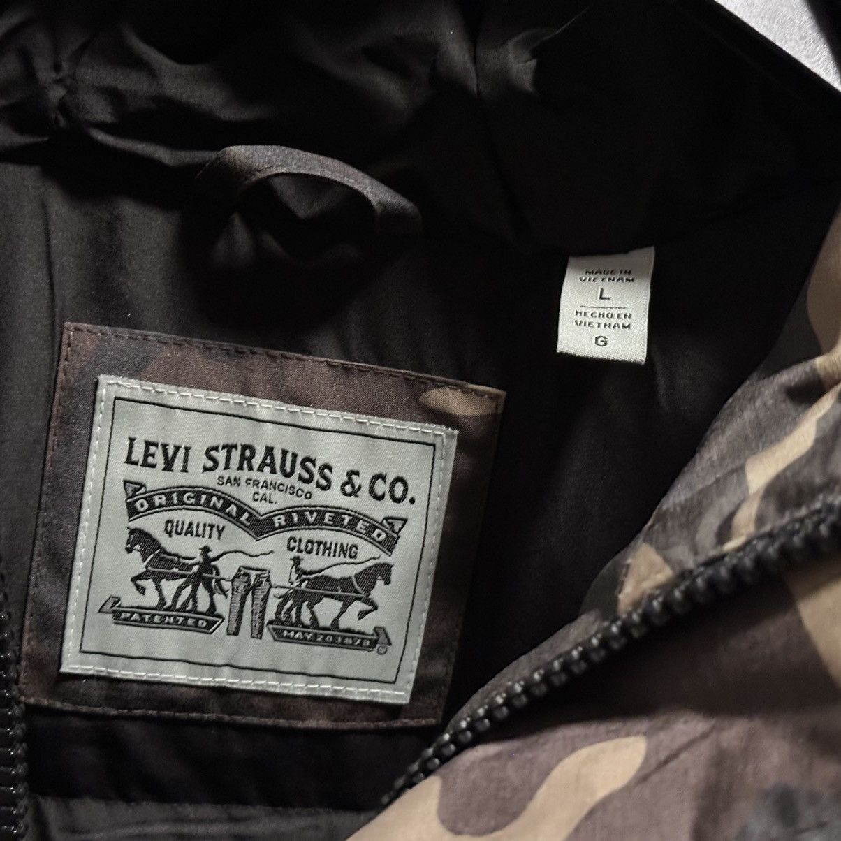 Levi's Levi’s camo heavyweight parka Size US L / EU 52-54 / 3 - 3 Thumbnail