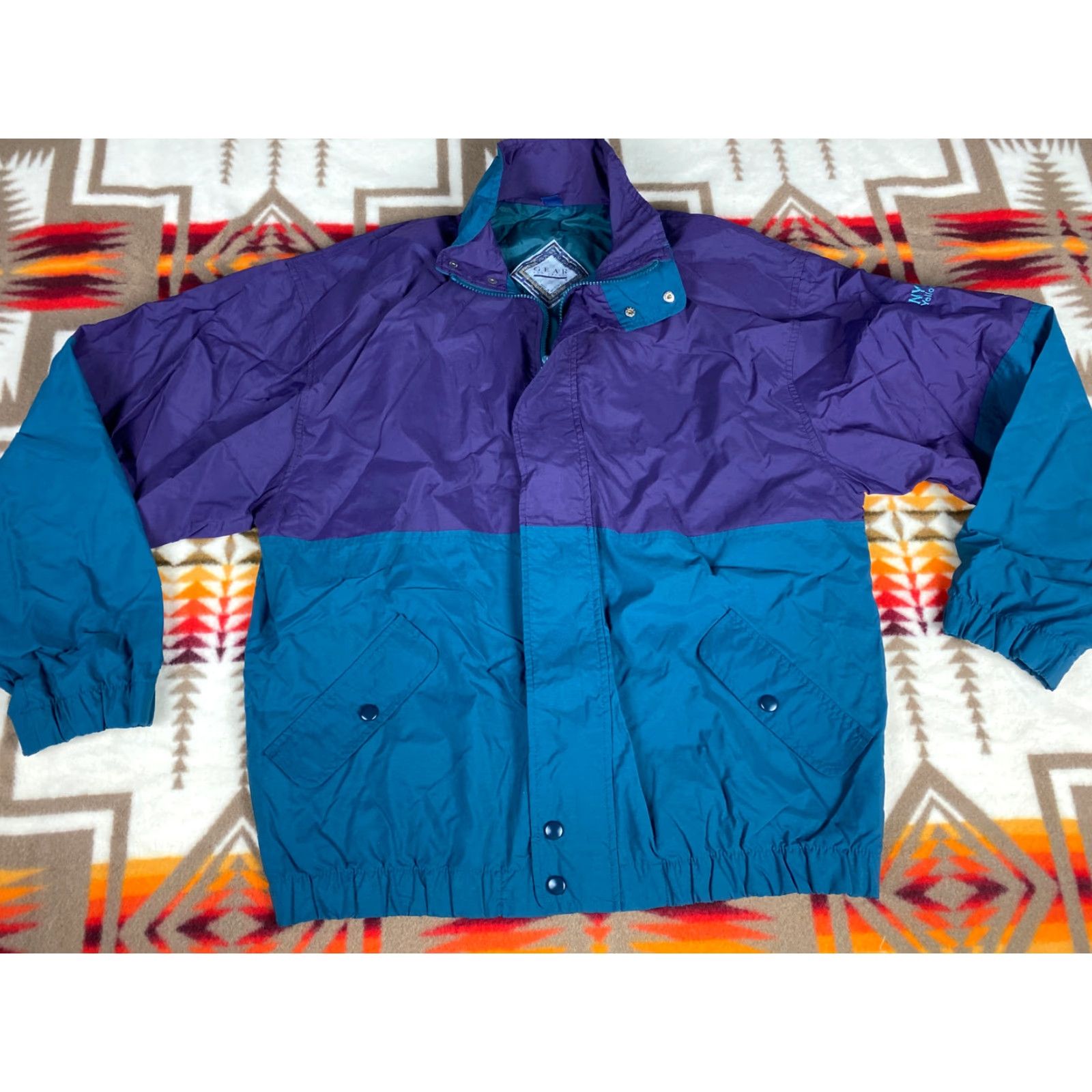 AQUA VINTAGE Gear For Sports Windbreaker Jacket 90s Purple Aqua Mens L Logo Jacket Mens L Purple 90s Windbreaker Gear For Sports Logo Size US L / EU 52-54 / 3 - 3 Thumbnail