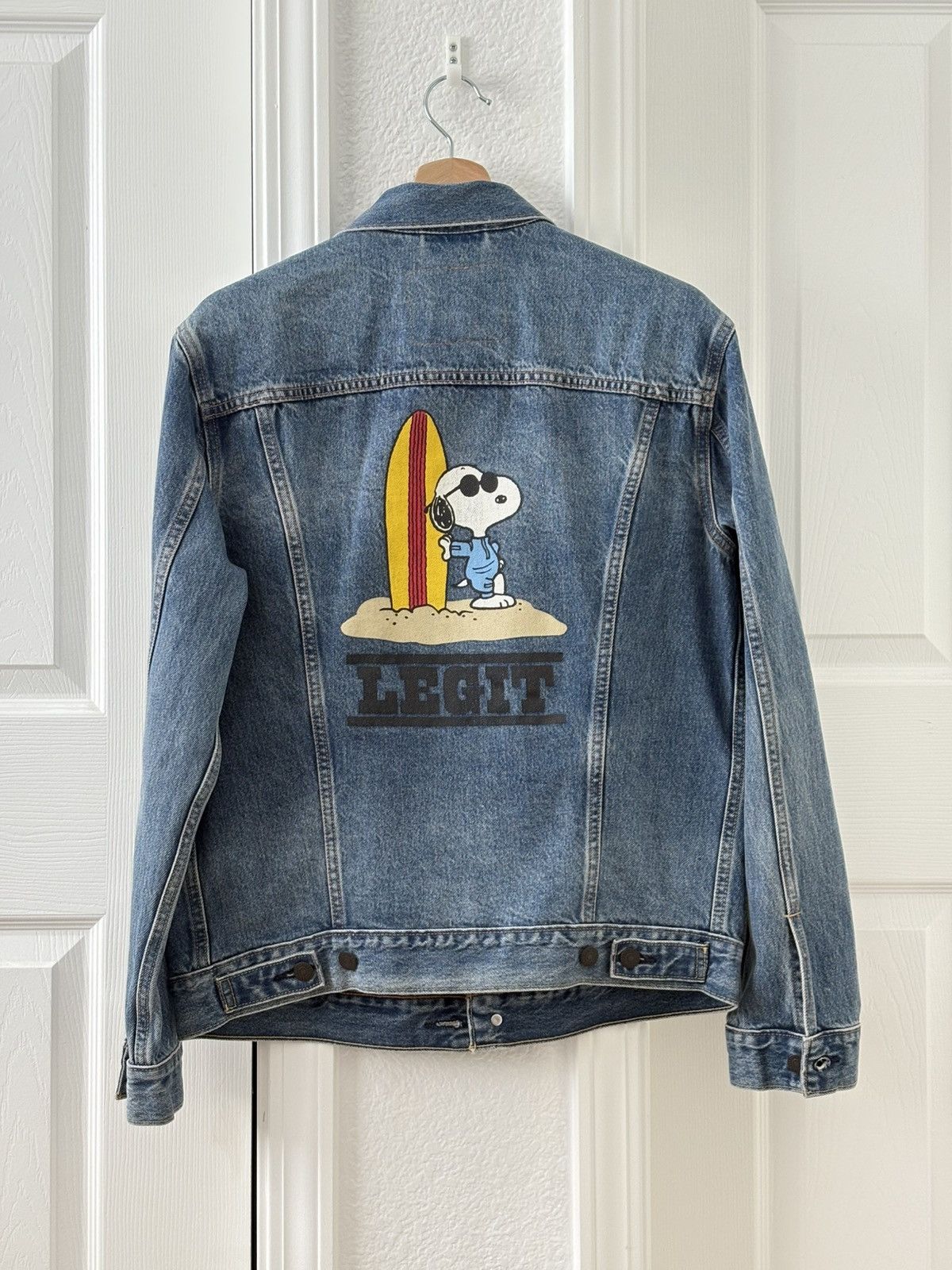 Levi's Surfing Snoopy denim jacket Size US M / EU 48-50 / 2 - 2 Thumbnail