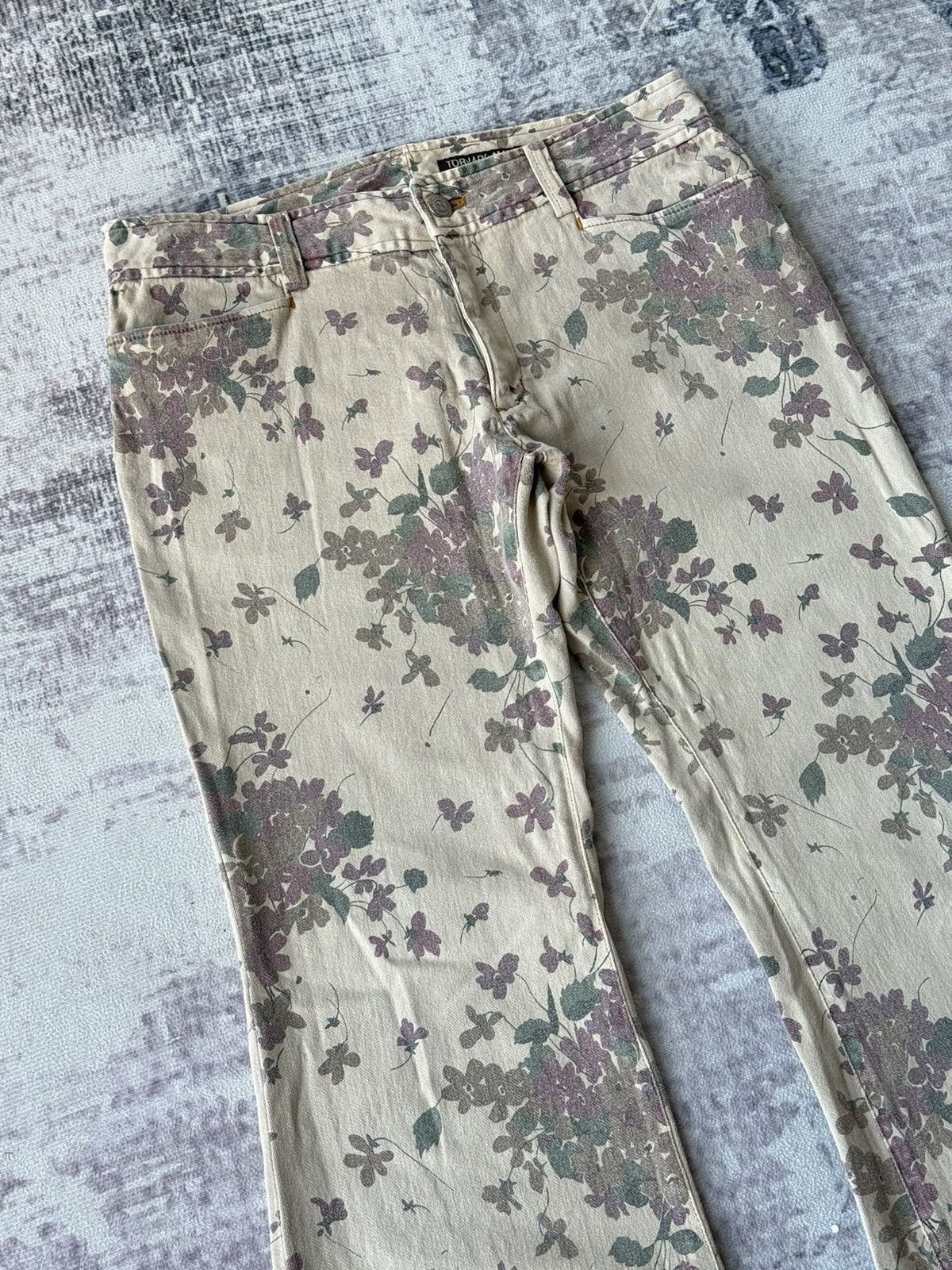 Japanese Brand × Tornado Mart Tornado Mart Femme Floral Super Flared Denim / GOA Style Size US 29 - 2 Thumbnail
