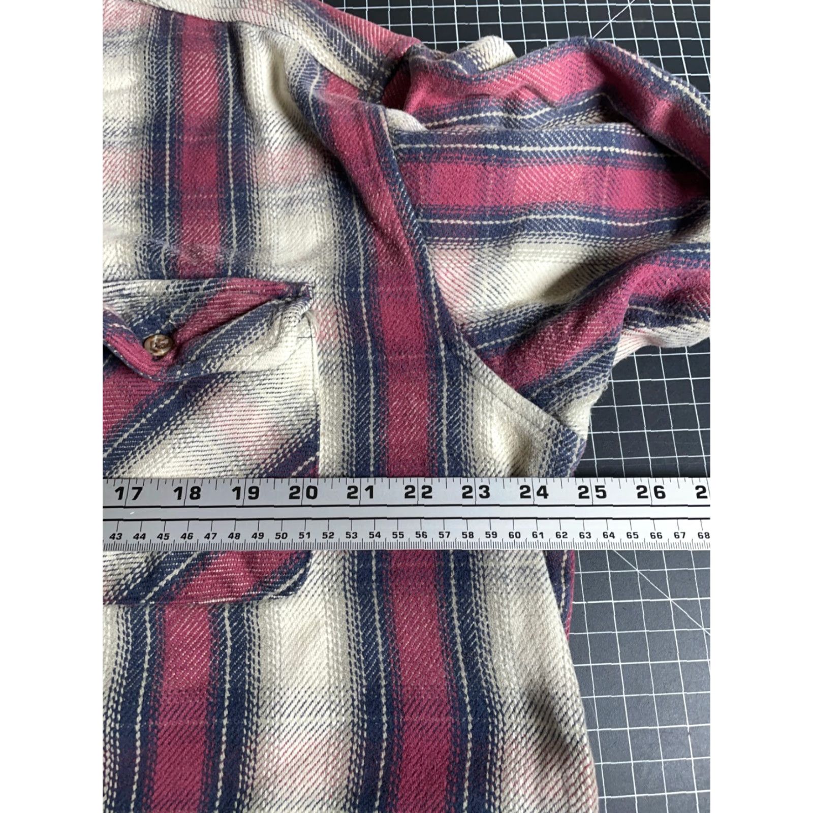 Vintage VINTAGE Williams Bay Flannel Shirt Men XL Red Beige Plaid Heavyweight Cotton Grunge Button-Up Casual Workwear 90s Style Mens Size US XL / EU 56 / 4 - 5 Thumbnail