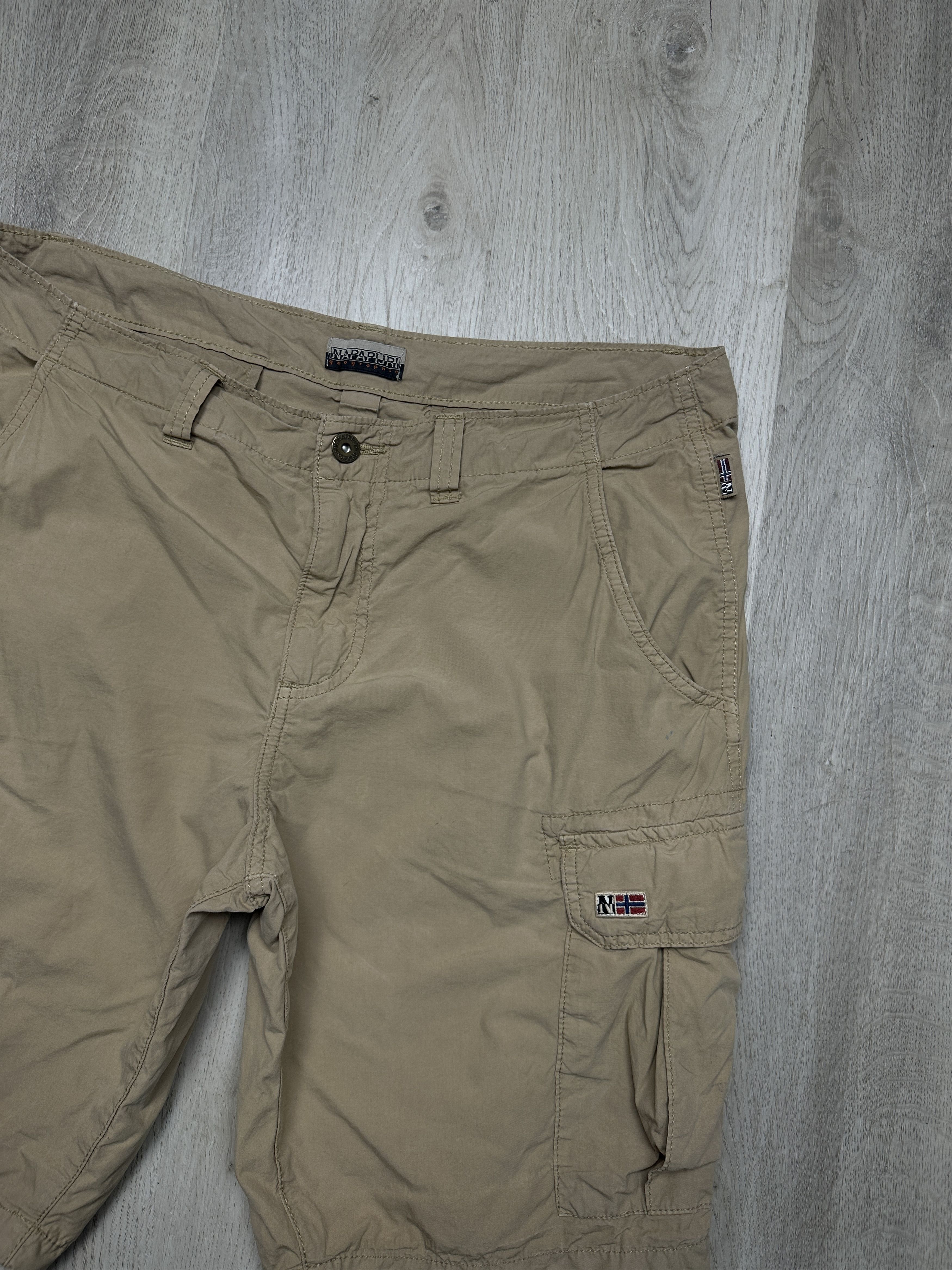 Napapijri × Vintage Napapijri Vintage Mens Cargo Shorts Size US 34 / EU 50 - 2 Thumbnail