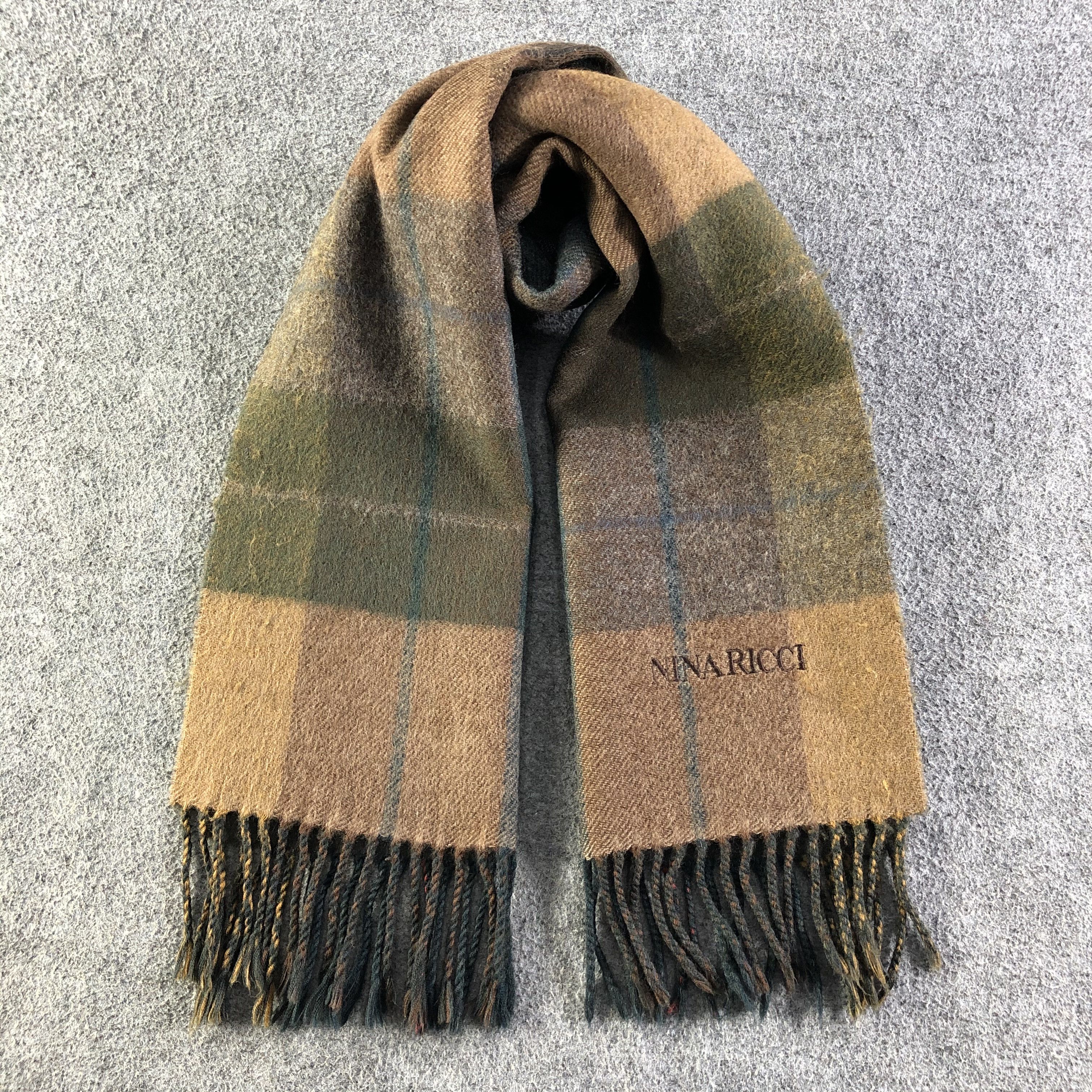 Nina Ricci Nina Ricci Wool Scarf / Muffler / Neckwear P679 Size ONE SIZE - 1 Thumbnail