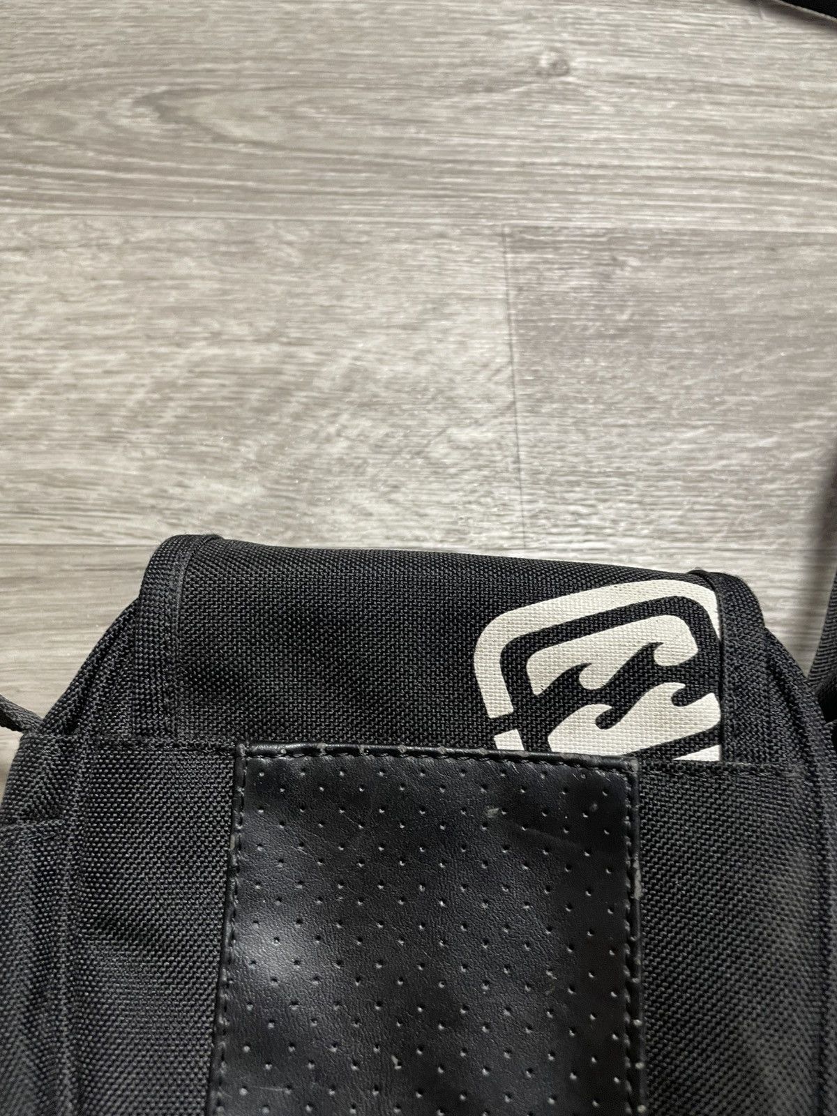 Billabong Vintage Billabong Black Box Shoulder Bag Surf Style Y2K Size ONE SIZE - 16 Thumbnail