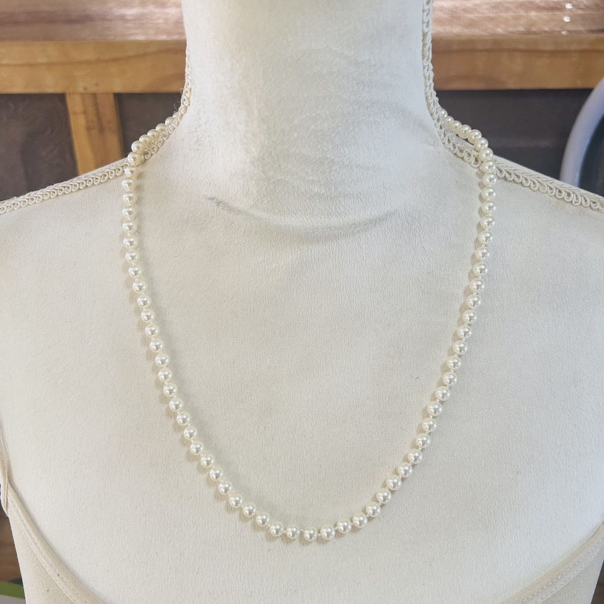 Vintage Vintage 70s-80s hand knotted bright cream pearl necklace Size ONE SIZE - 2 Thumbnail