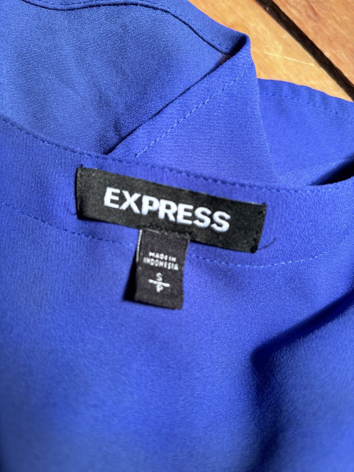 Express Express Quarter Zip Mesh Blouse Size S / US 4 / IT 40 - 7 Thumbnail