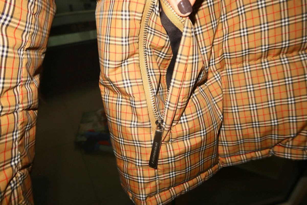 Burberry Burberry puffer jacket Size US L / EU 52-54 / 3 - 3 Thumbnail