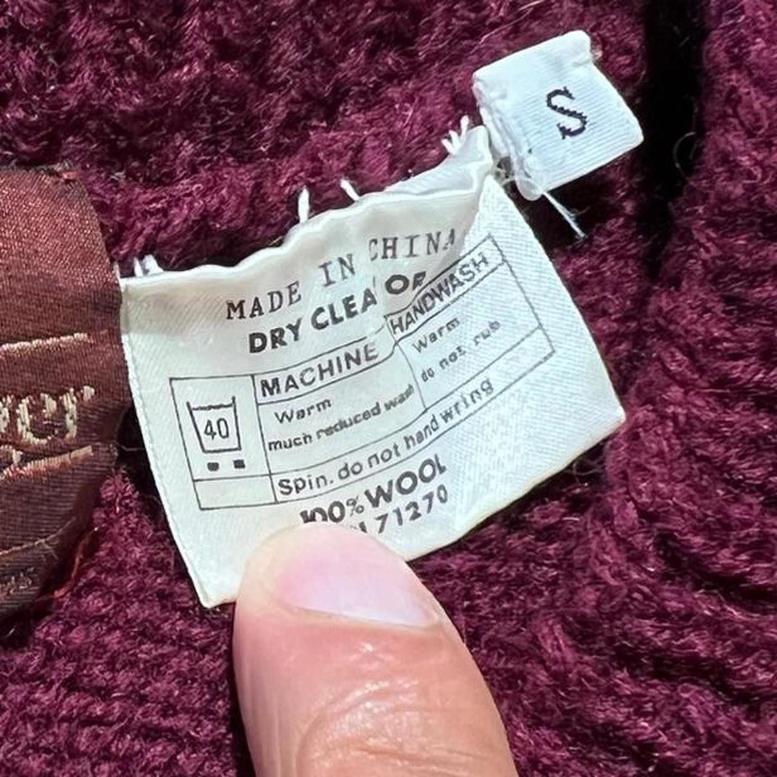 Other Vintage Wills & Geiger 100% Wool Elephant Sweater (rare) Size S / US 4 / IT 40 - 5 Thumbnail