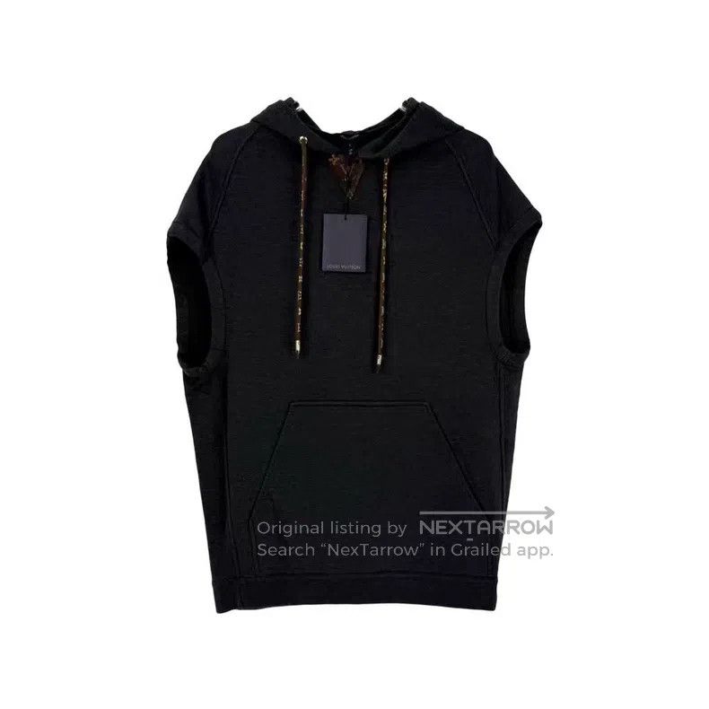Louis Vuitton Louis Vuitton Washed grey neckline presbyopic leather bran Size US XS / EU 42 / 0 - 1 Thumbnail