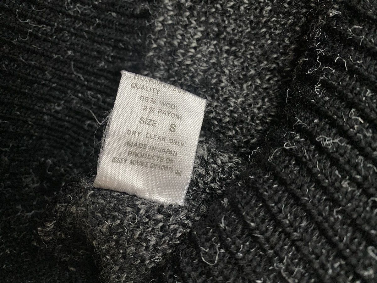 Issey Miyake Issey Miyake Men Archive wool sweater 80s Size US M / EU 48-50 / 2 - 5 Thumbnail