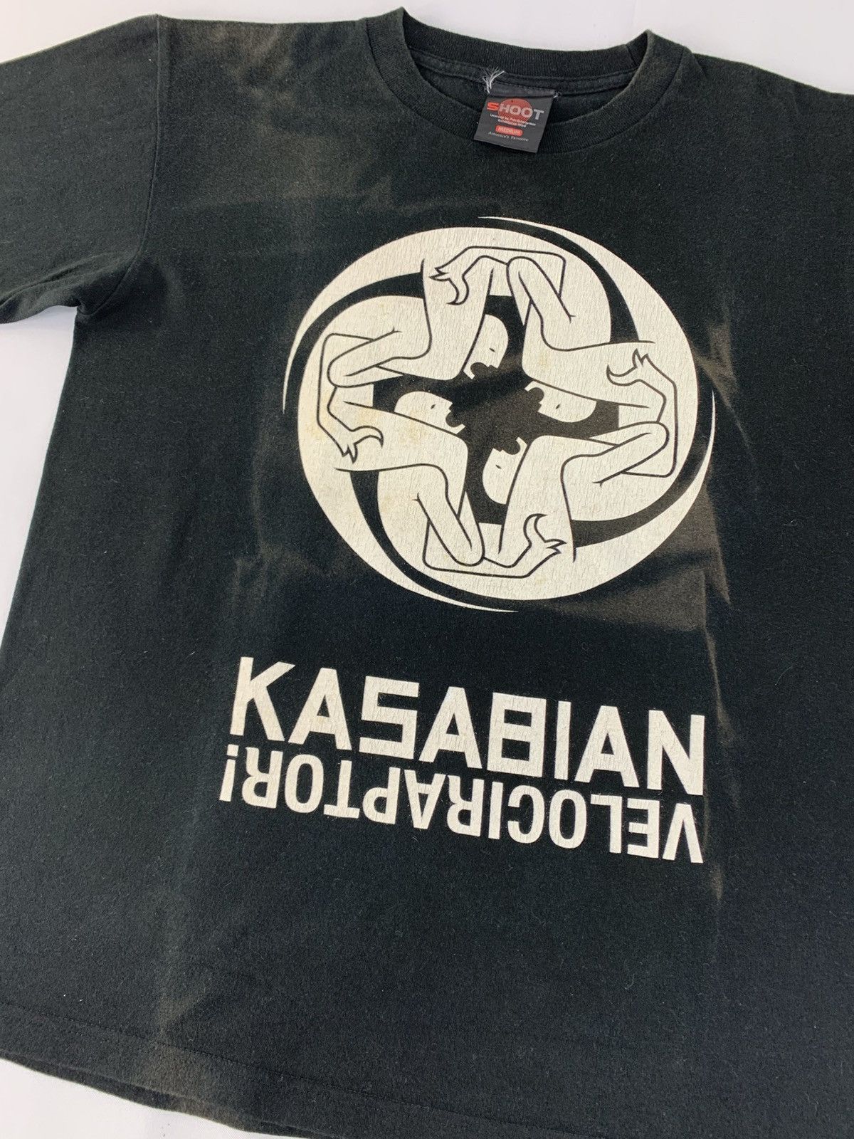 Band Tees Y2k Kasabian English Rock Britpop Velociraptor Song Shoot Size US S / EU 44-46 / 1 - 3 Thumbnail