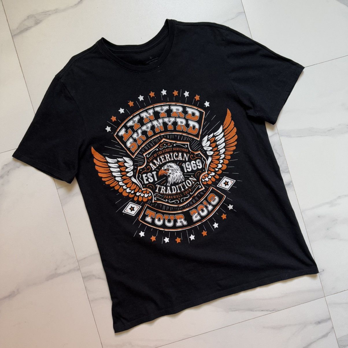 Band Tees Lynyrd Skynyrd Farewell Tour 2018 T-Shirt Size US L / EU 52-54 / 3 - 4 Thumbnail