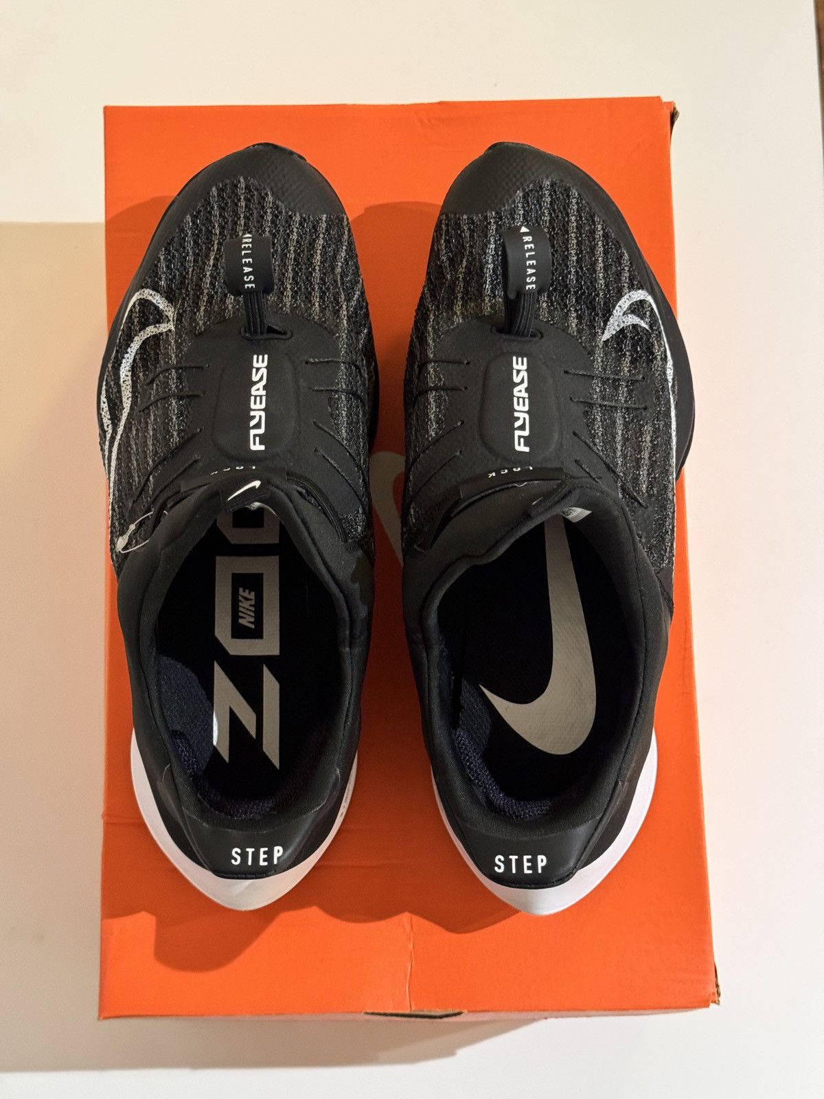 Nike Air Zoom Tempo Next% Flyease Size US 10 / EU 43 - 5 Thumbnail