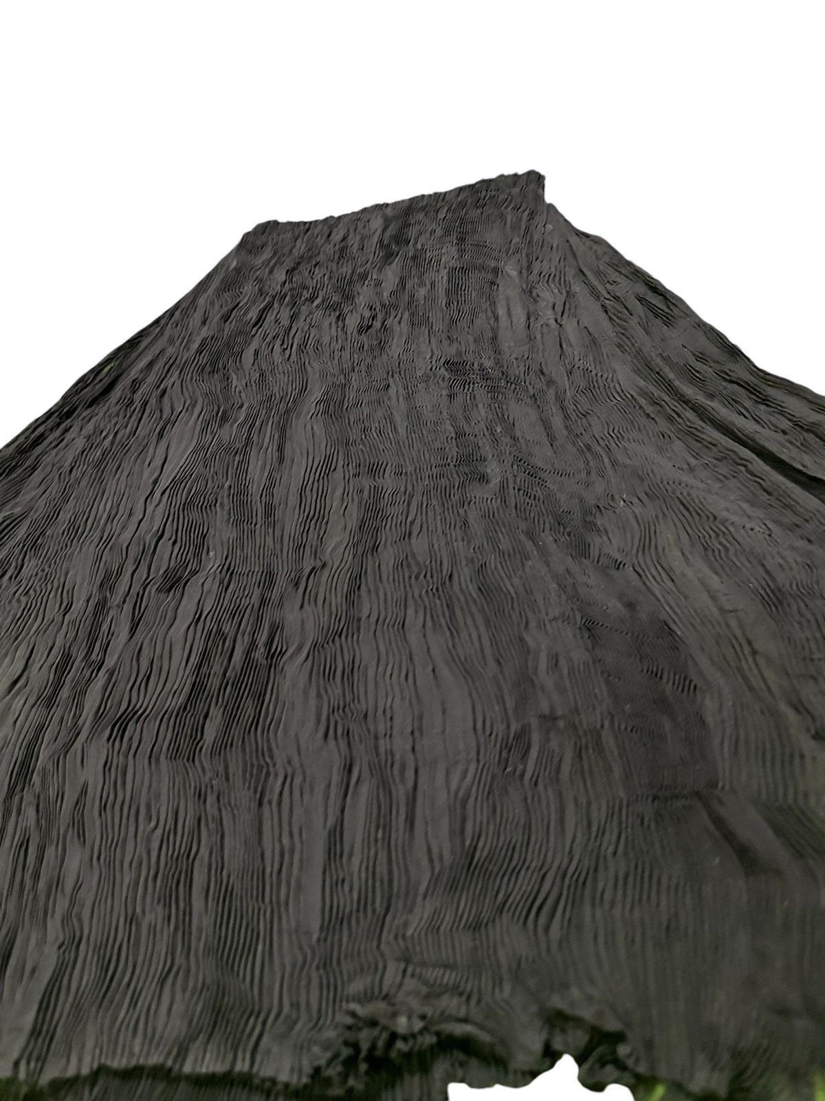 Issey Miyake Issey Miyake Wringkle pleated flaire skirt Size 30" / US 8 / IT 44 - 3 Thumbnail