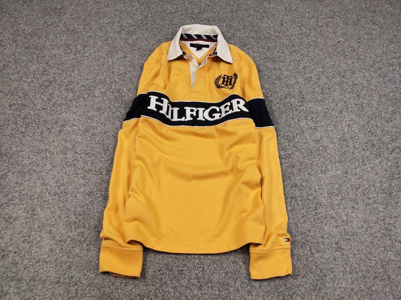 Tommy Hilfiger Vintage Tommy Hilfiger embroidered Yellow Rugby Long Sleeve Size US S / EU 44-46 / 1 - 2 Thumbnail
