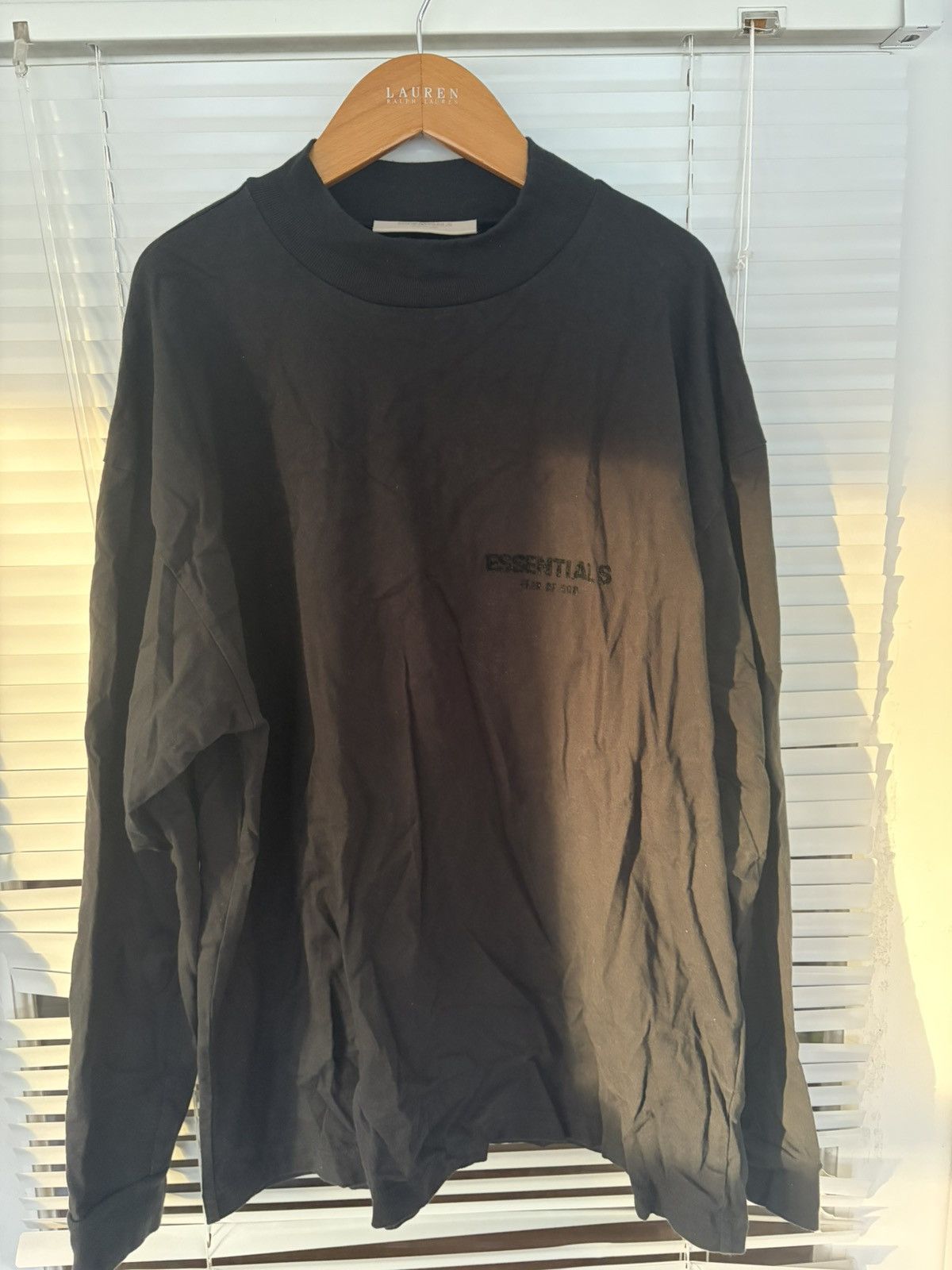 Essentials Essentials Mock-Neck Size M Size US M / EU 48-50 / 2 - 2 Thumbnail