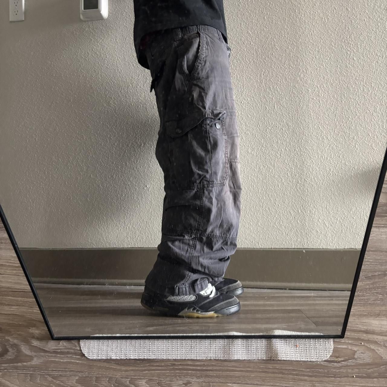 Vintage Crazy Vintage Y2K/2000s Grunge Faded Black Cargo Pants! 38x32 Size US 38 / EU 54 - 2 Thumbnail
