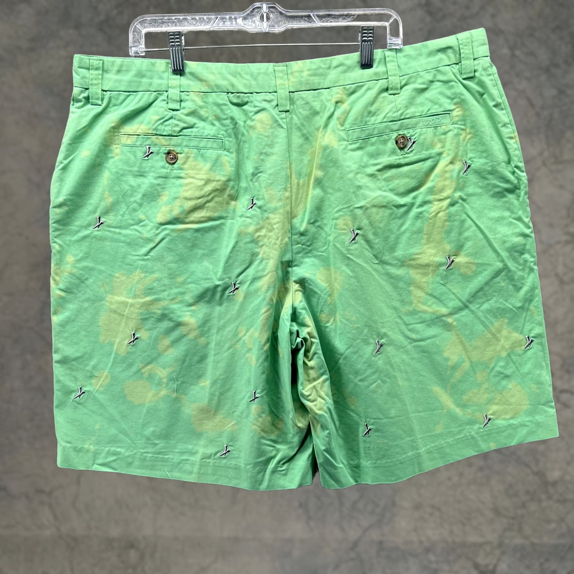Izod Izod XFG Shorts Mens 42 Green Cotton Blend Embroidered Golf Chino Casual Allover Size US 42 / EU 58 - 1 Thumbnail