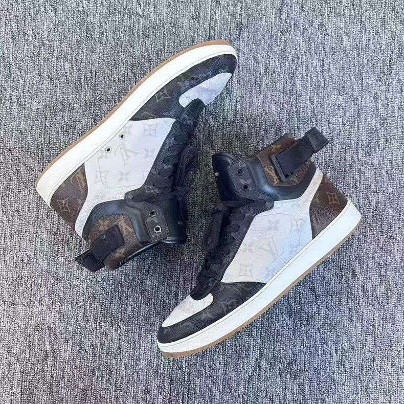 Louis Vuitton Louis Vuitton Louis Vuitton Rivoli HighTop Sneakers Black Size US 9.5 / EU 42-43 - 2 Thumbnail