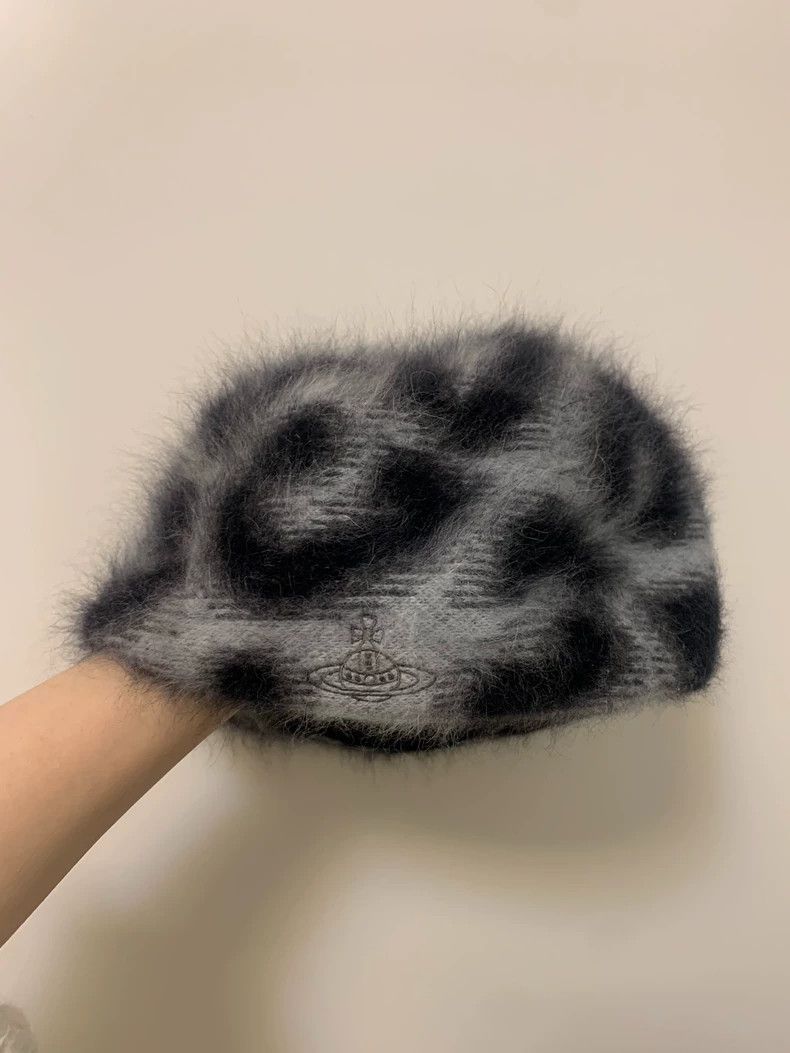 Other Vivienne Westwood Black and grey leopard print berets Size ONE SIZE - 1 Thumbnail