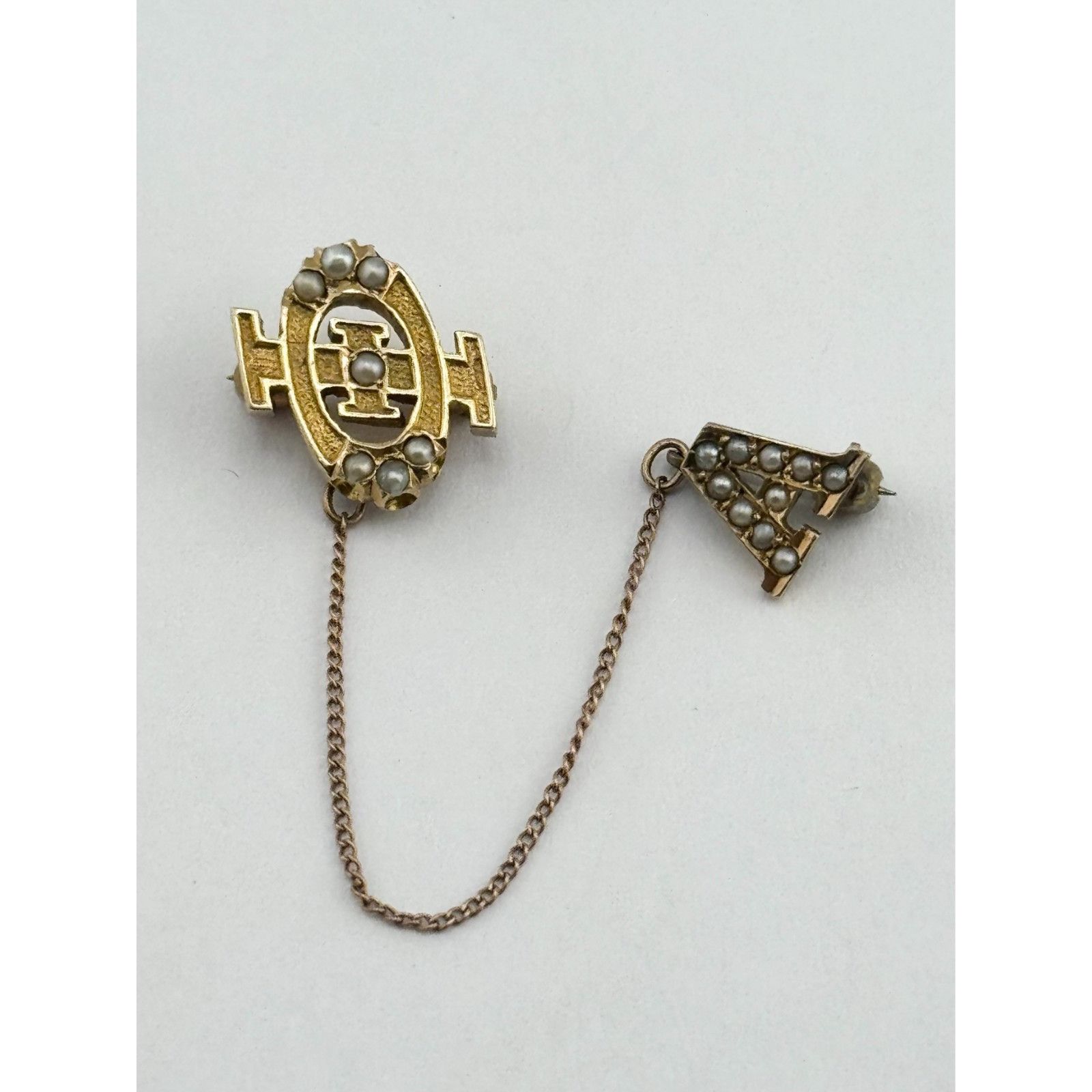 Vintage Vintage 14k Seed Pearl Fraternity badge chapter guard pin Size ONE SIZE - 3 Thumbnail
