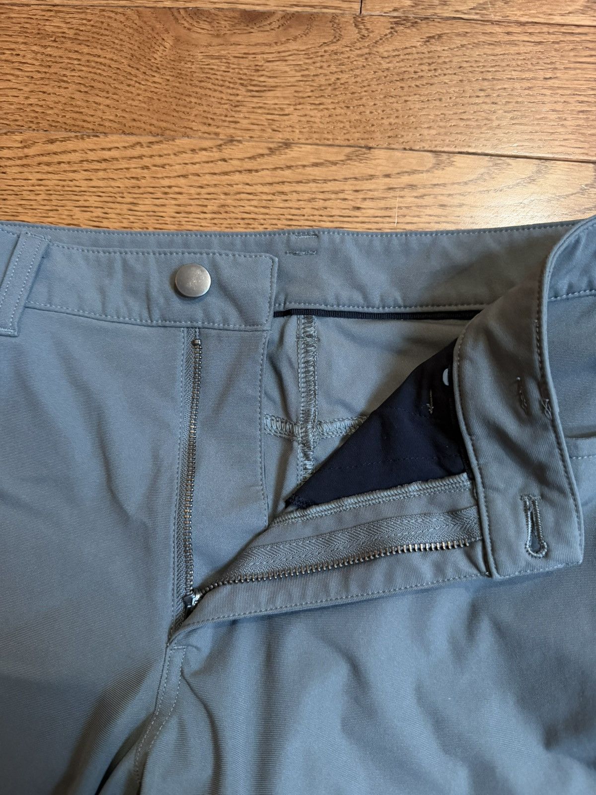 Lululemon Lululemon ABC Slim-Fit 5 Pocket Pant - Grey Sage - 33x30 Size US 33 - 2 Thumbnail