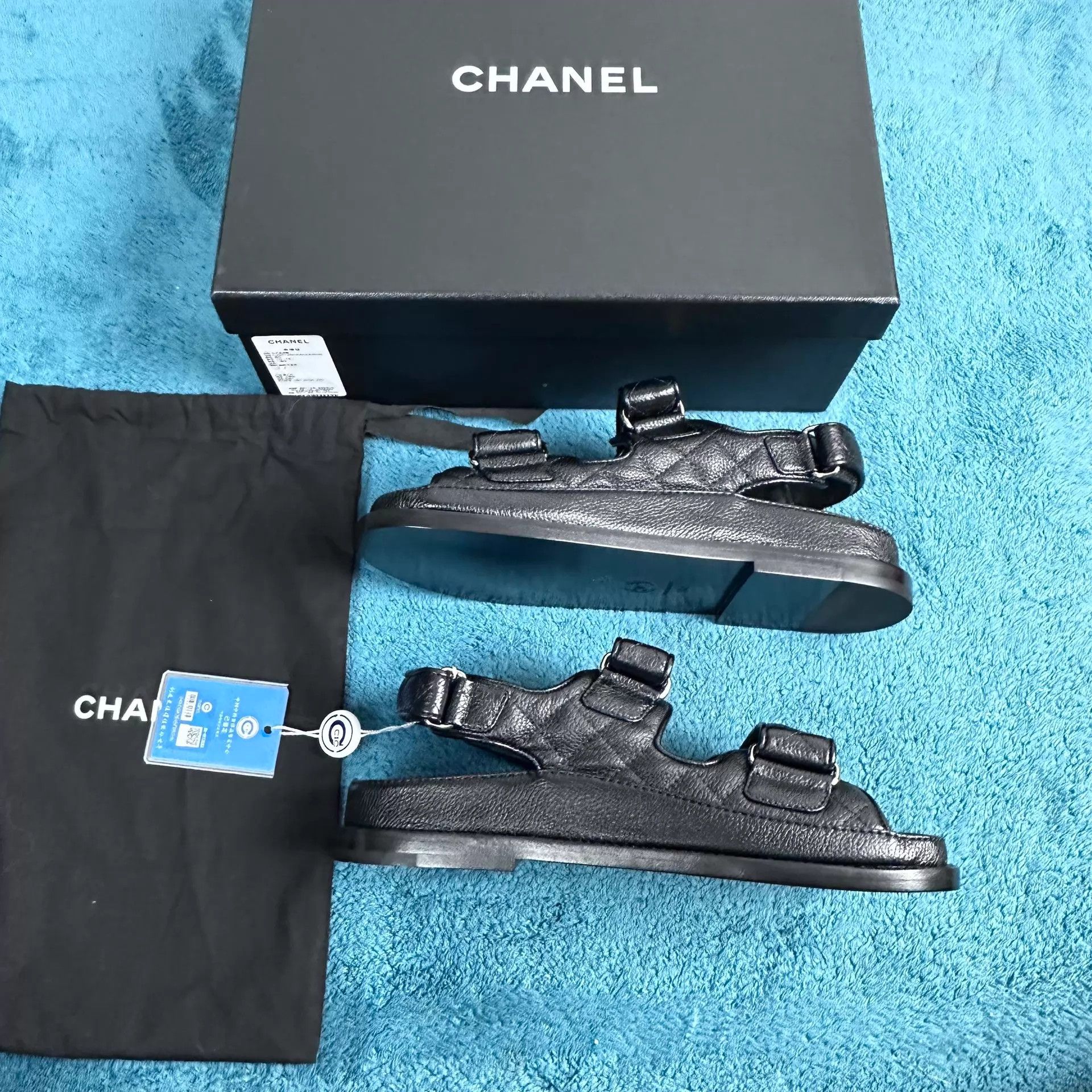 Chanel Chanel Black & Gold Flat Beach Sandals EUR36 New Size US 5.5 / IT 35.5 - 3 Thumbnail