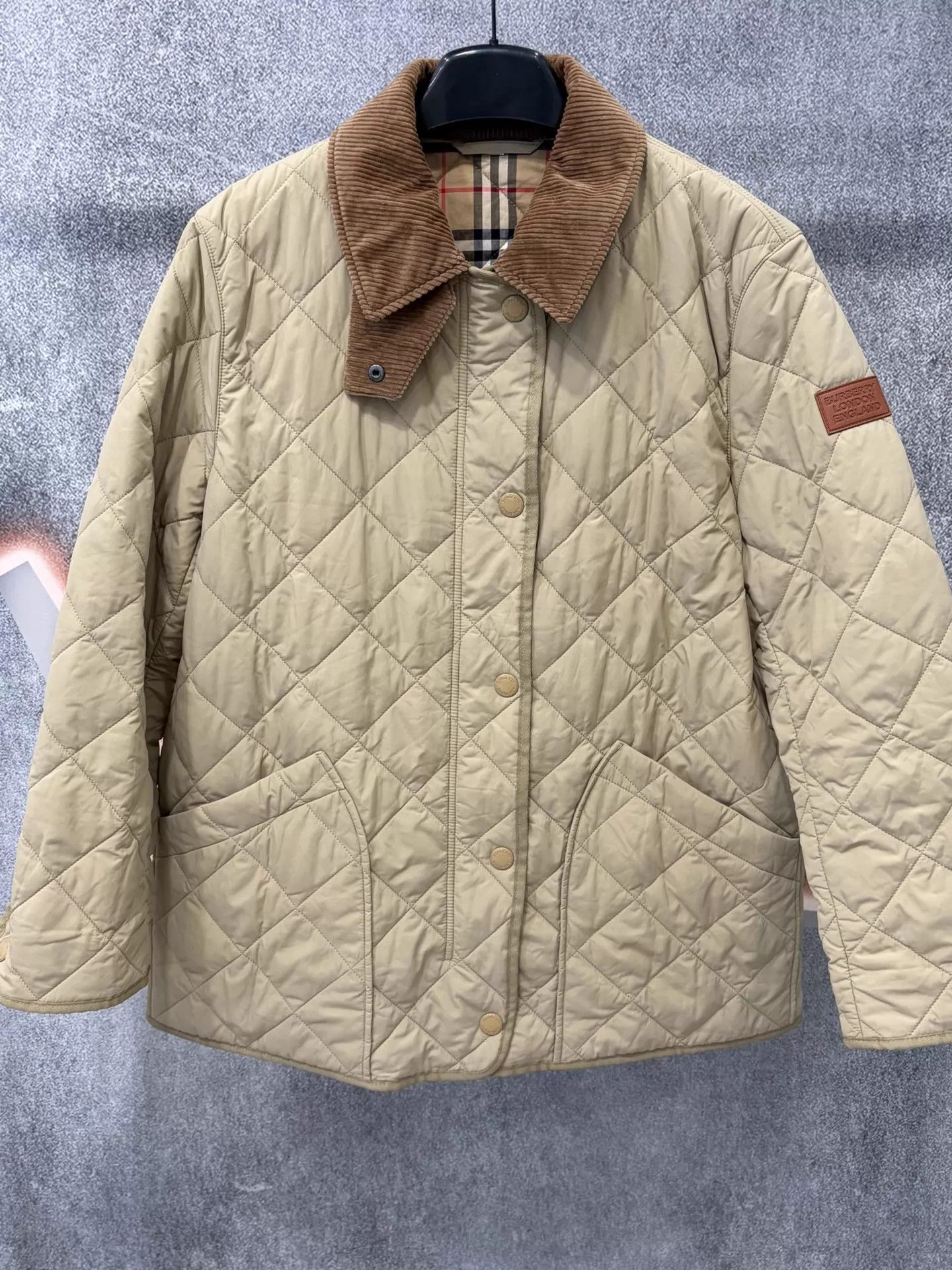 Burberry Burberry New Classic Quilted Thermo Barn Jacket XXL Size XXL / US 16-18 / IT 52-54 - 1 Thumbnail