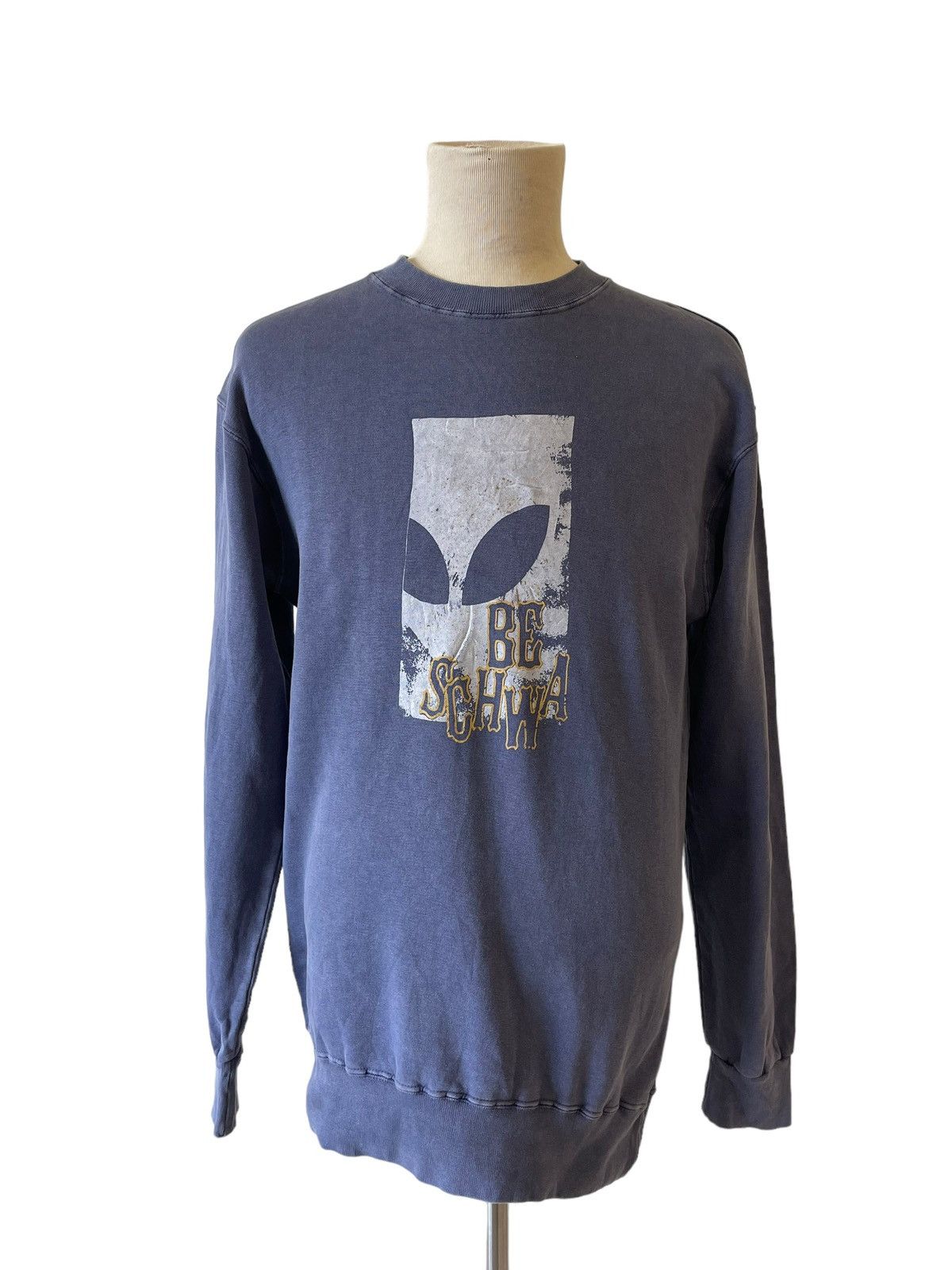 image of Vintage Beschwa Sweatshirt in Black, Men's (Size Medium)