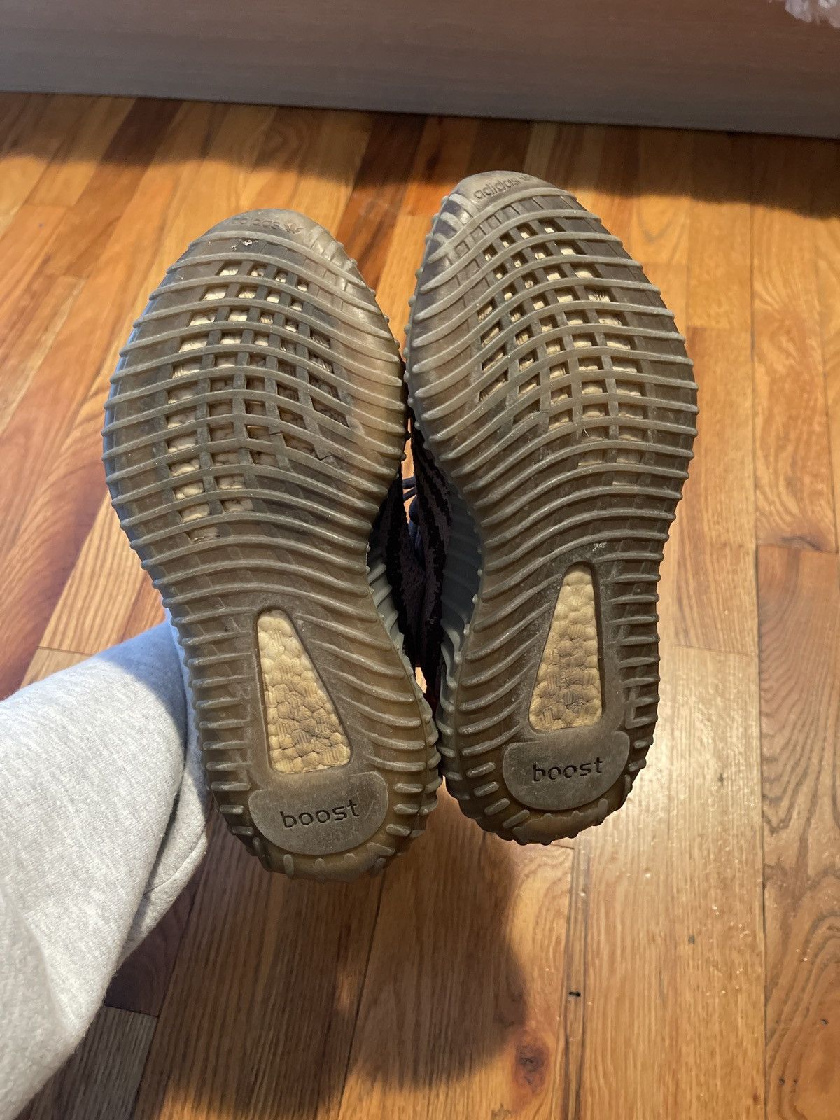 Adidas Yeezy Boost 350 V2 Beluga 2.0 Size US 5 / EU 37 - 8 Thumbnail