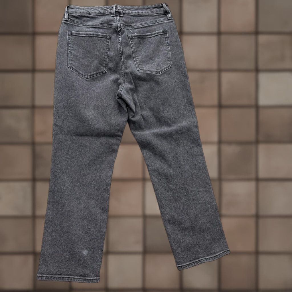 Good American Good American Jeans Womens 16/32 Charcoal Wash High Rise Straight Crop Denim Jeans Size 38" / US 16 / IT 52 - 1 Thumbnail