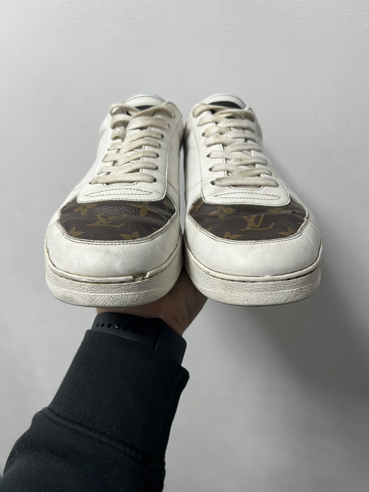 Louis Vuitton Louis Vuitton Rivoli Sneaker Size US 9.5 / EU 42-43 - 13 Thumbnail