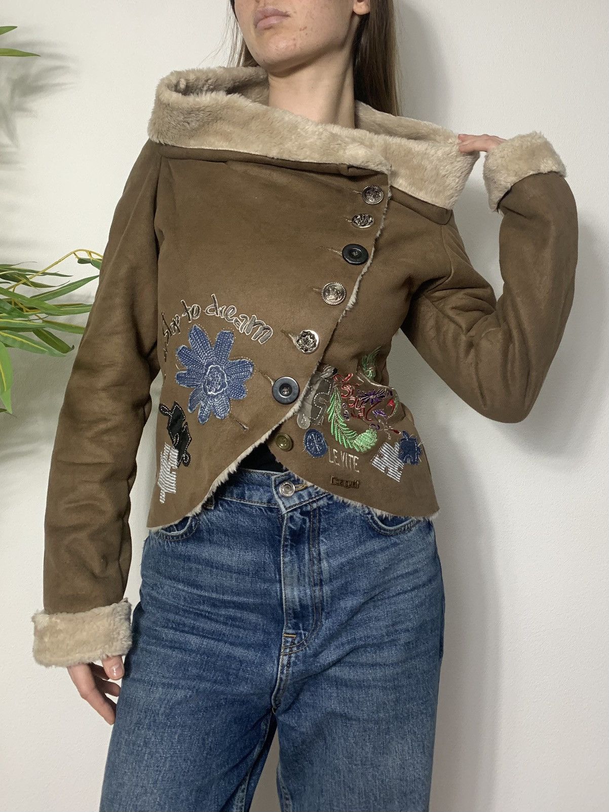 Desigual VINTAGE DESIGUAL AVANT GARDE 2000s SHEEPSKIN COAT Size XS / US 0-2 / IT 36-38 - 4 Thumbnail