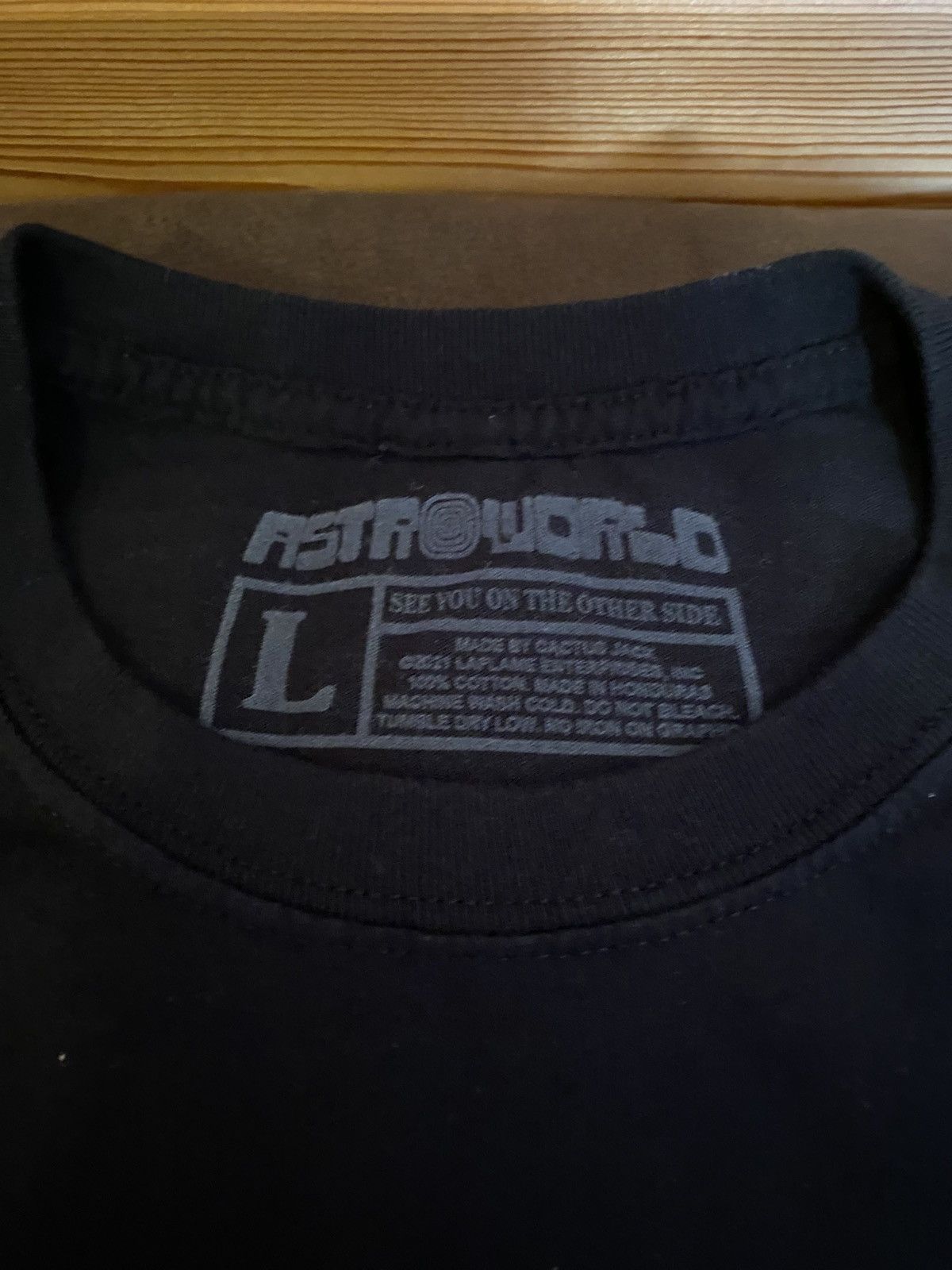 Travis Scott AstroWorld 2021 Utopia Tee Size US L / EU 52-54 / 3 - 3 Thumbnail