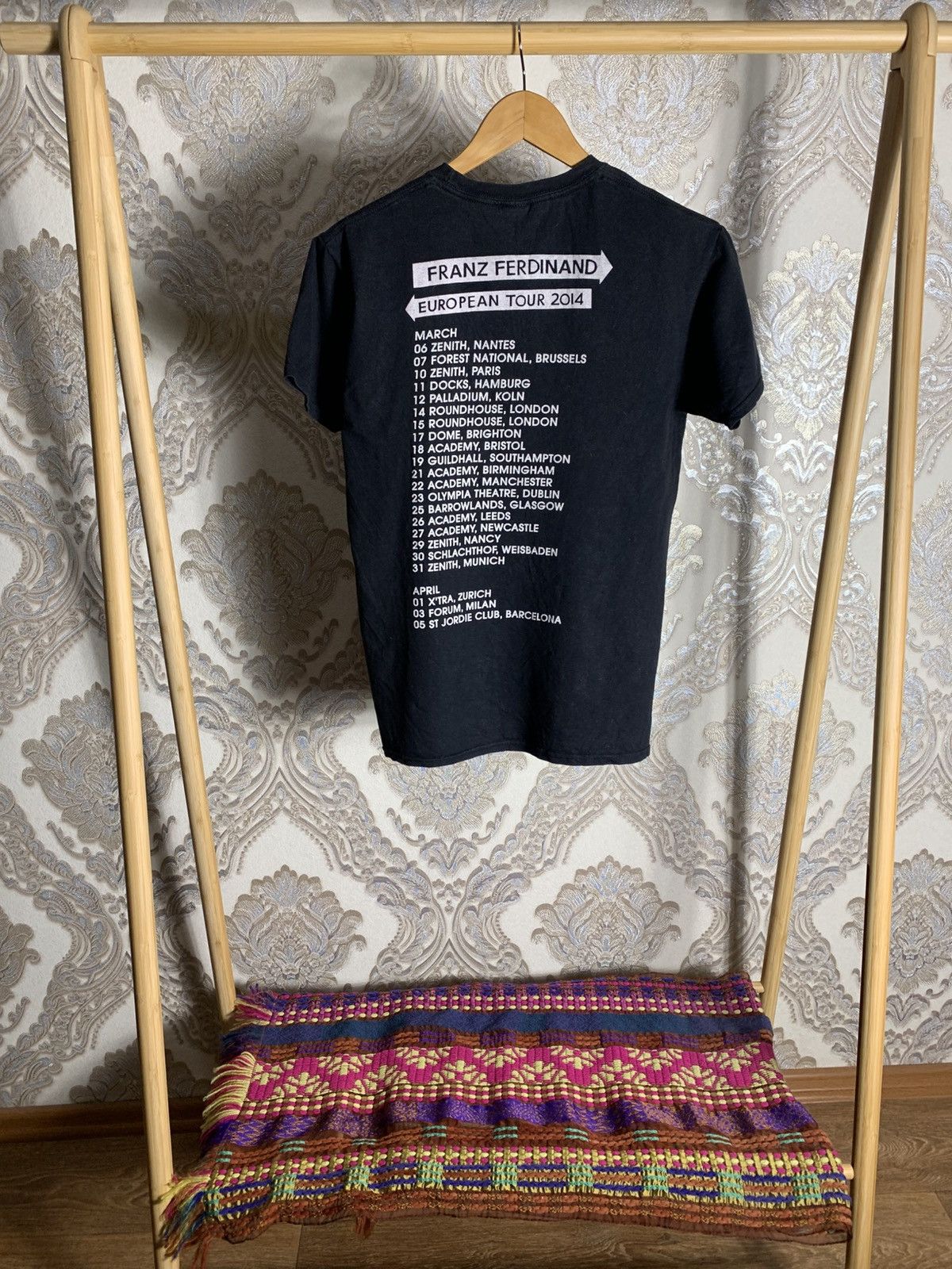 Band Tees VINTAGE FRANZ FERDINAND EUROPEAN TOUR ROCK T-SHIRT Y2K 90s Size US M / EU 48-50 / 2 - 5 Thumbnail