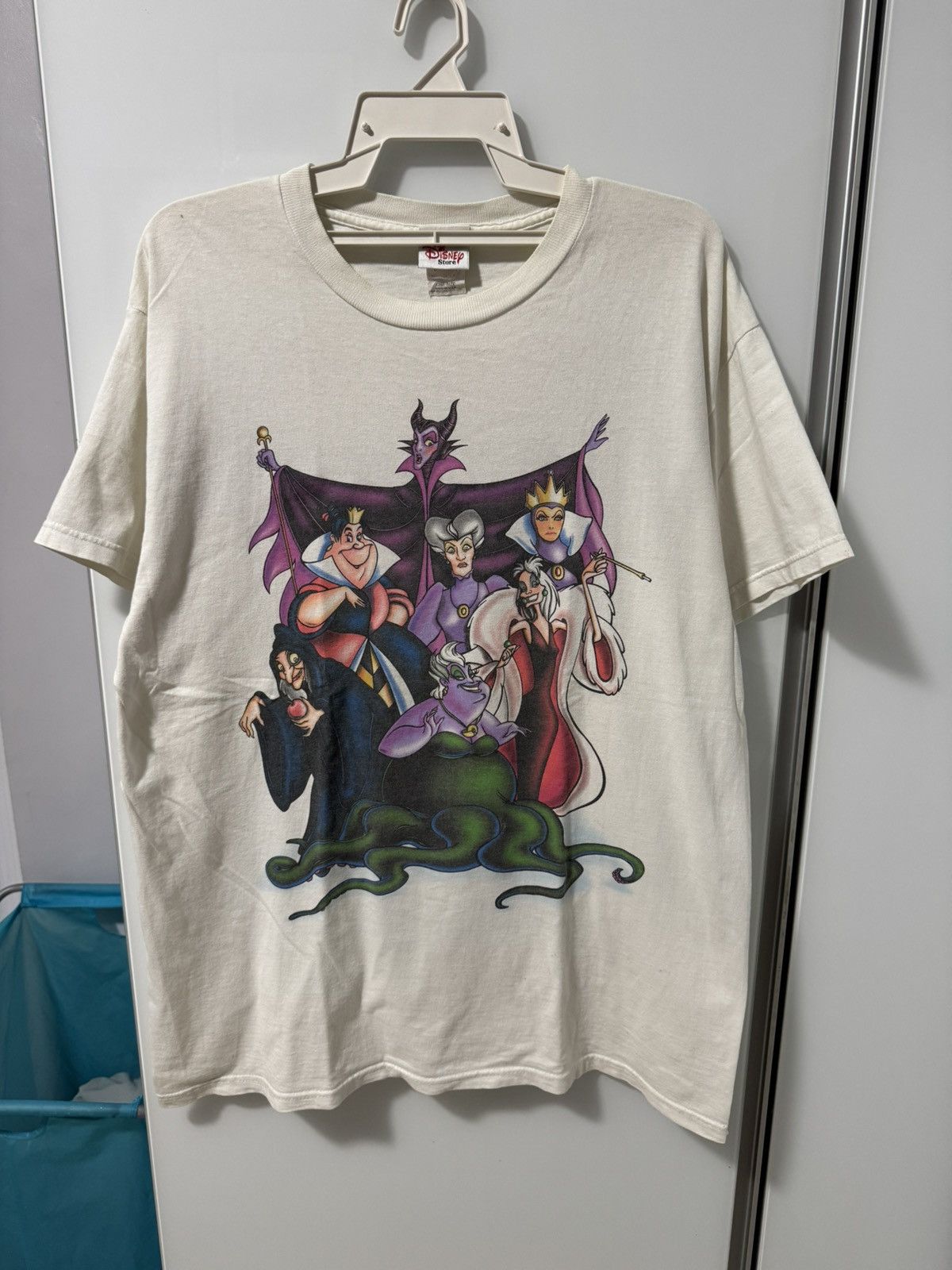 Disney RARE Vintage Disney Villains OSFA Overprint Tshirt Size US XL / EU 56 / 4 - 1 Thumbnail
