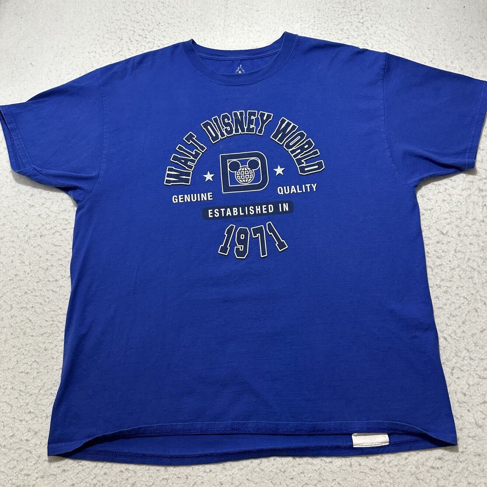Disney Disney Parks XL Walt Disney World Crewneck Graphic T Shirt Size US XL / EU 56 / 4 - 1 Thumbnail